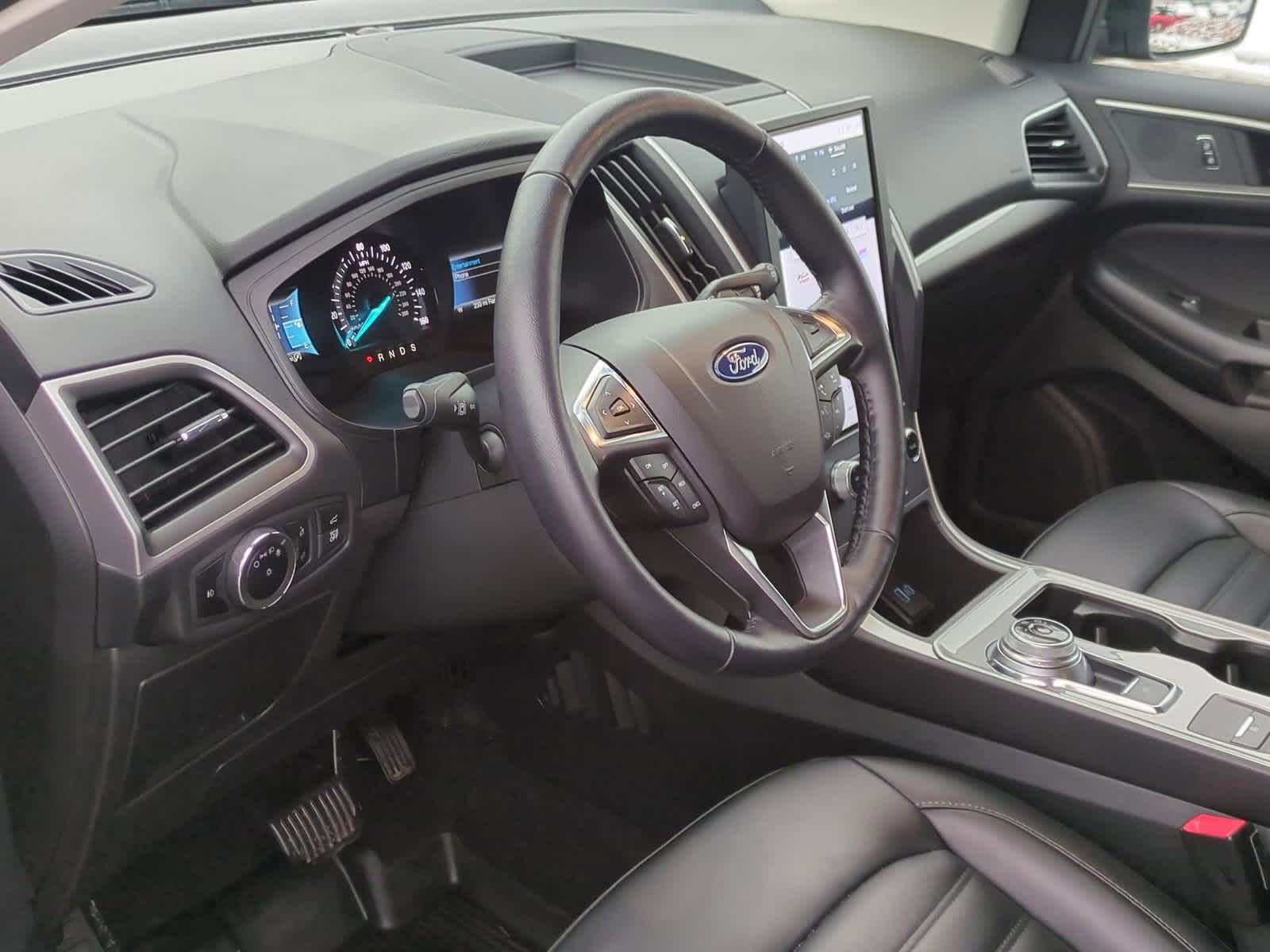 Thumbnail: 2023 Ford Edge - 10