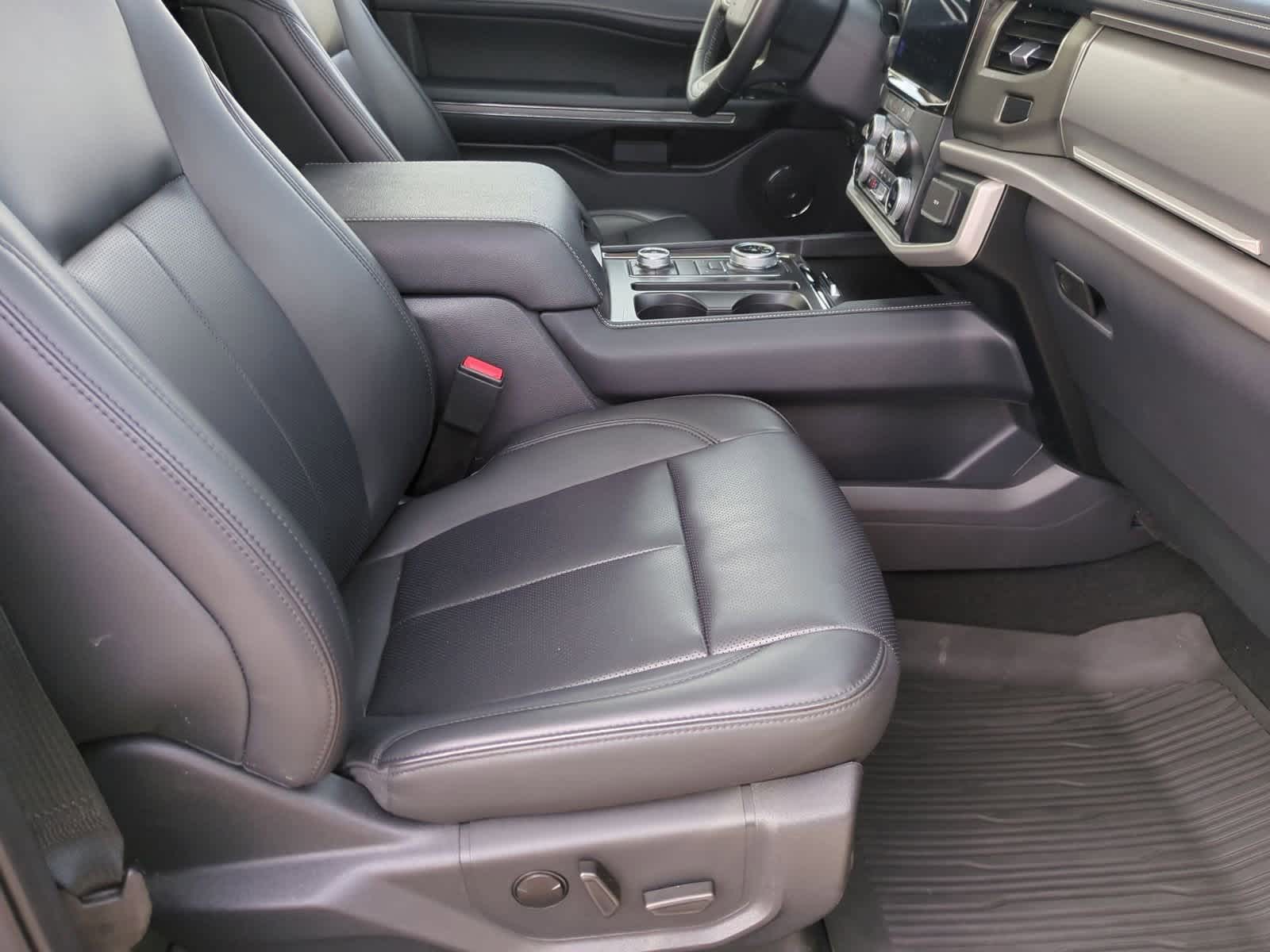 Thumbnail: 2024 Ford Expedition - 25