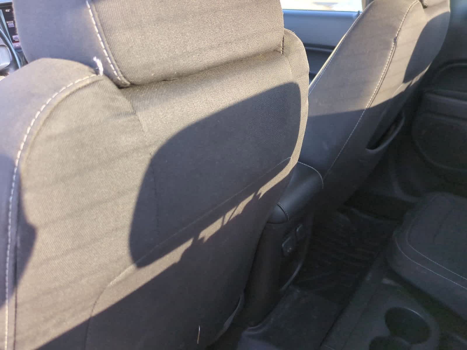 Thumbnail: 2015 GMC Canyon - 18