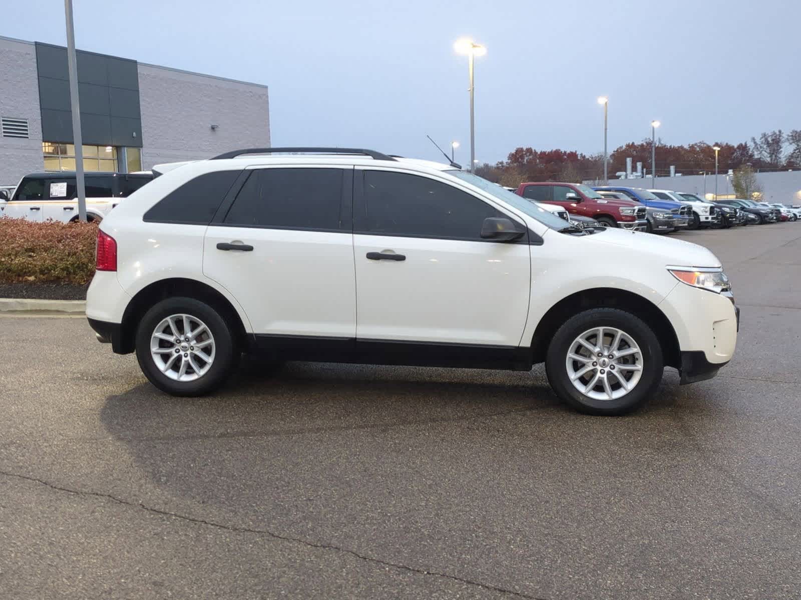 Thumbnail: 2013 Ford Edge - 9