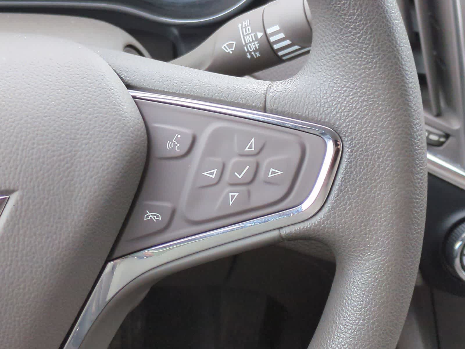 Thumbnail: 2018 Chevrolet Cruze - 24