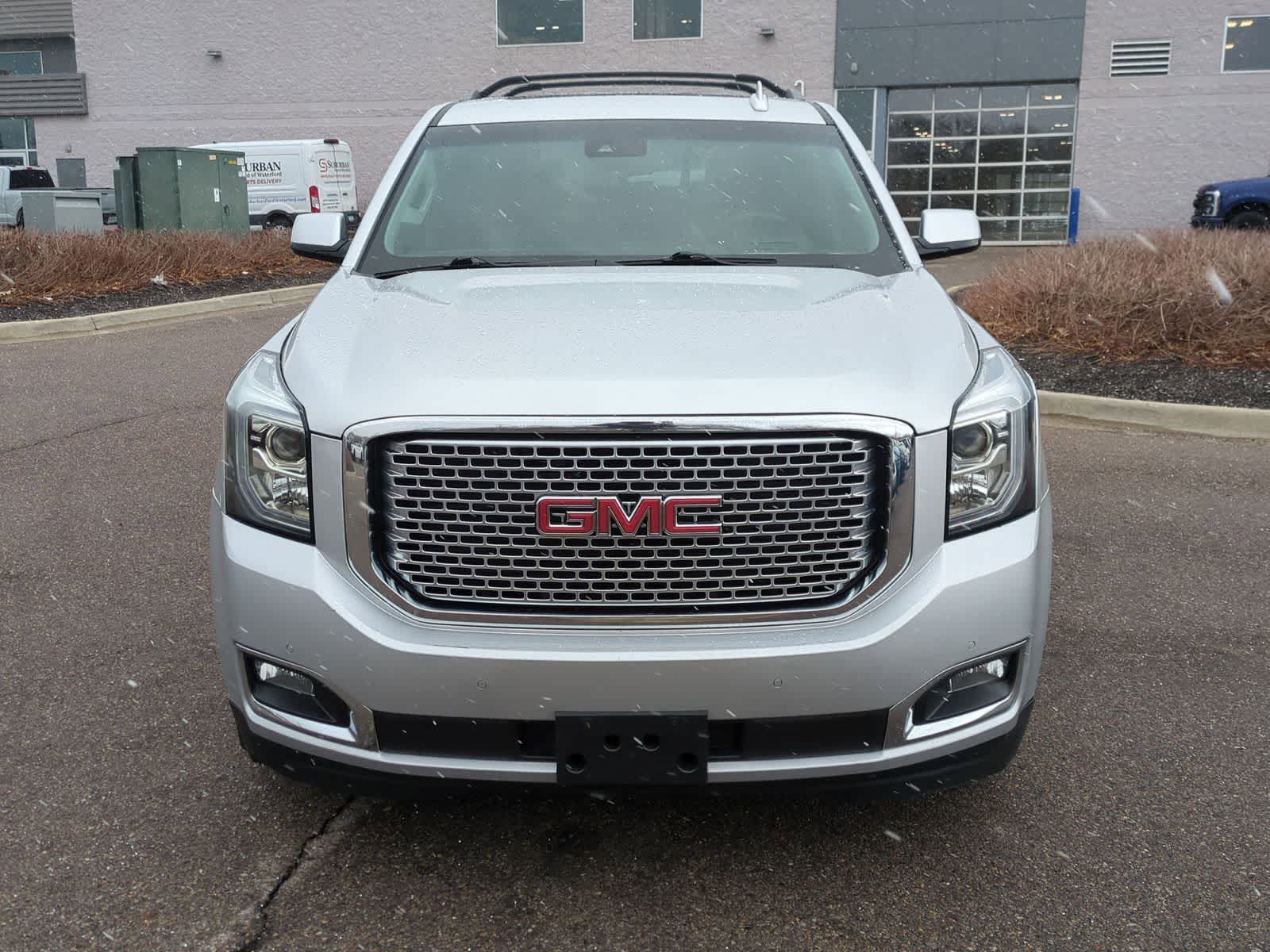 Thumbnail: 2017 GMC Yukon - 3