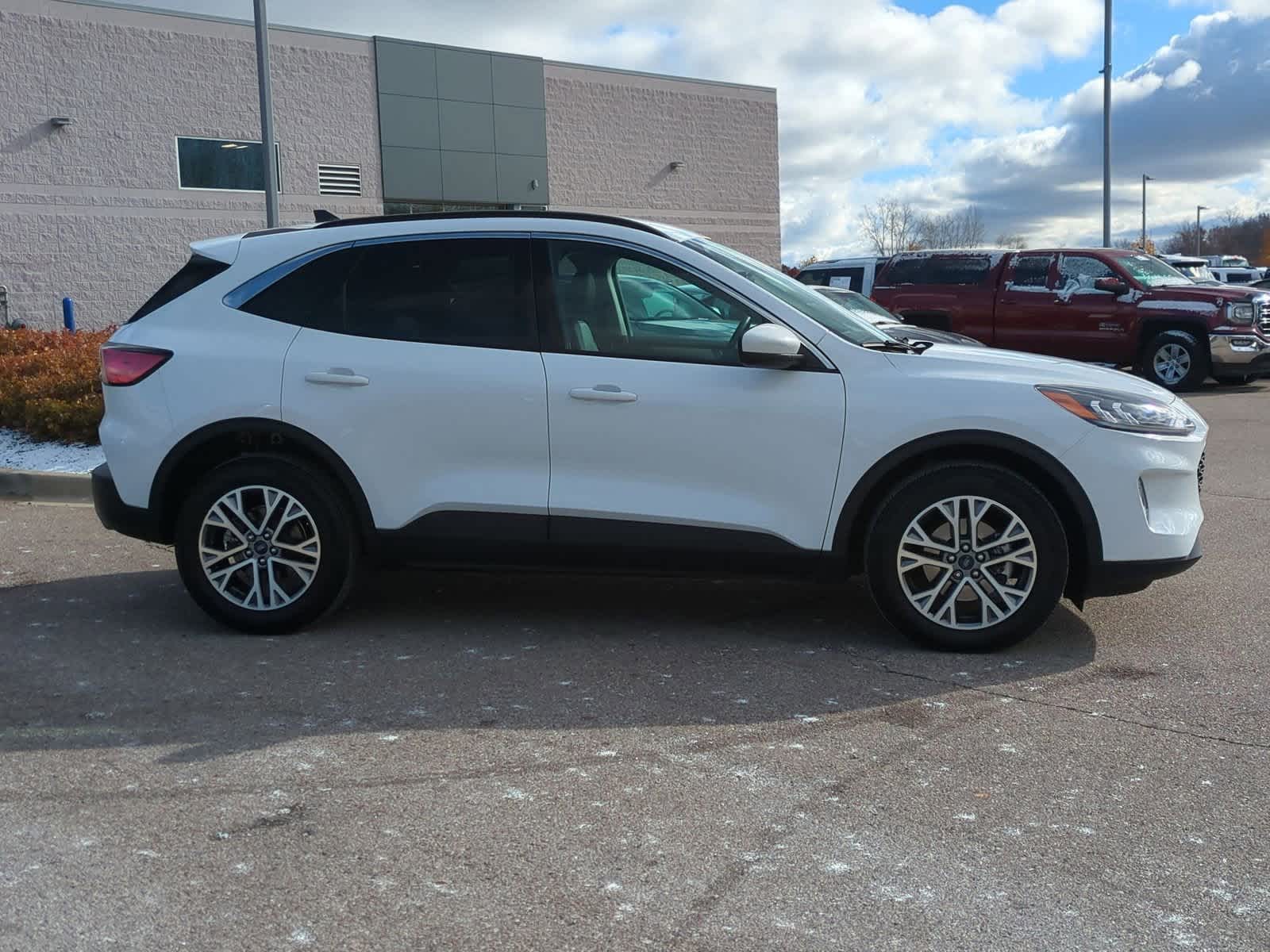 Thumbnail: 2022 Ford Escape - 9