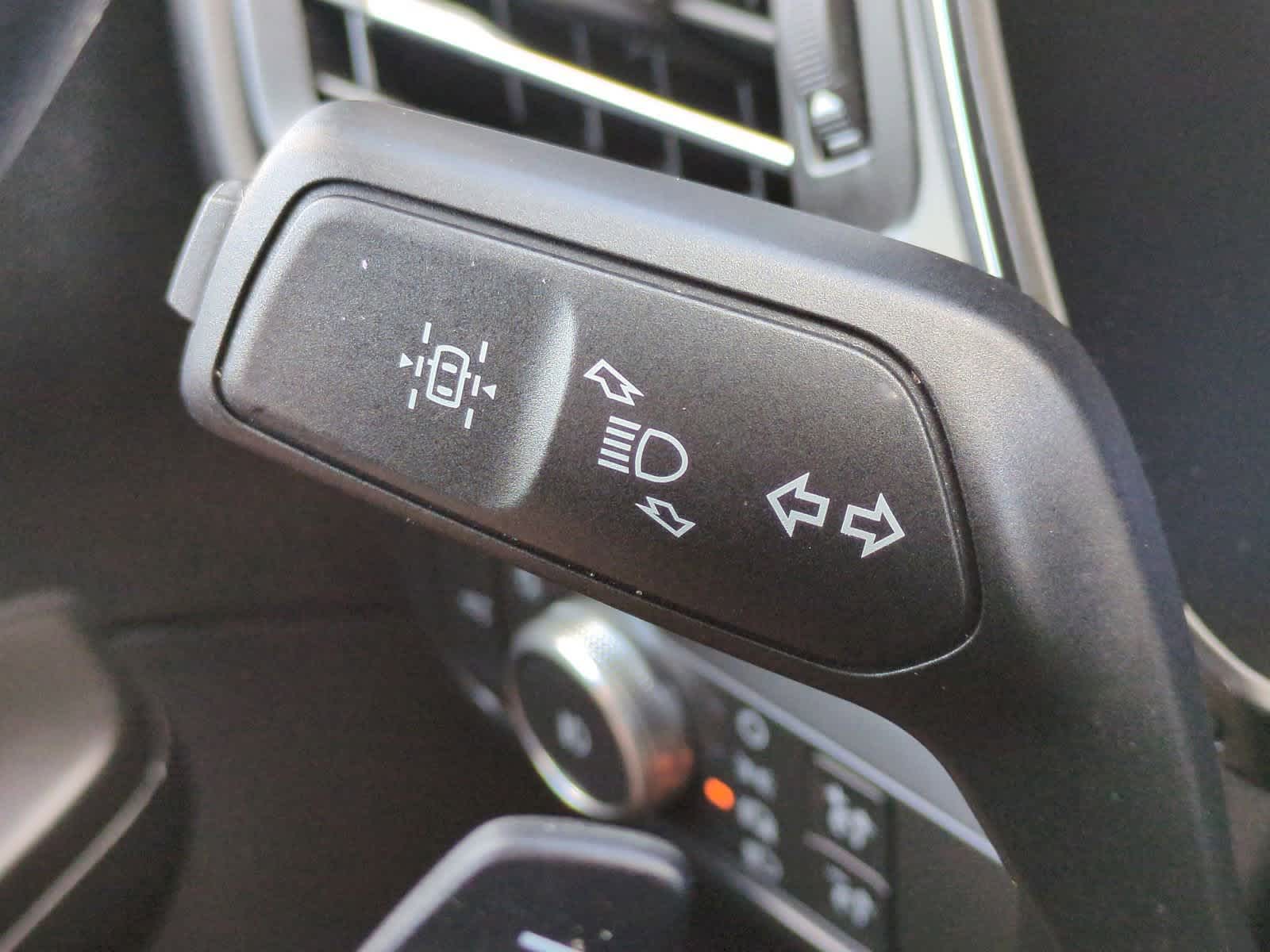 Thumbnail: 2020 Ford Escape - 28