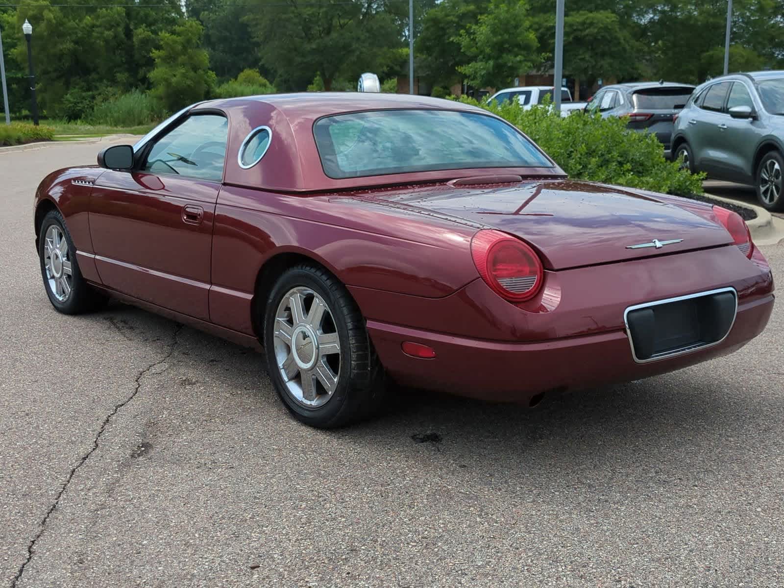 Thumbnail: 2004 Ford Thunderbird - 6