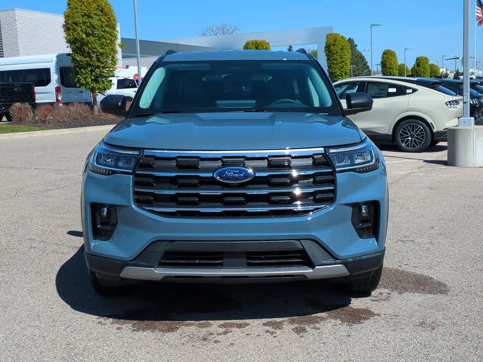Thumbnail: 2026 Ford Explorer - 3