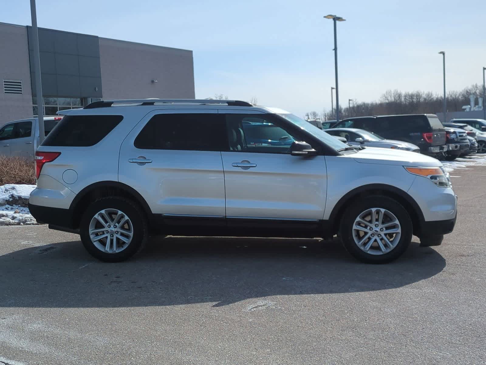 Thumbnail: 2014 Ford Explorer - 9