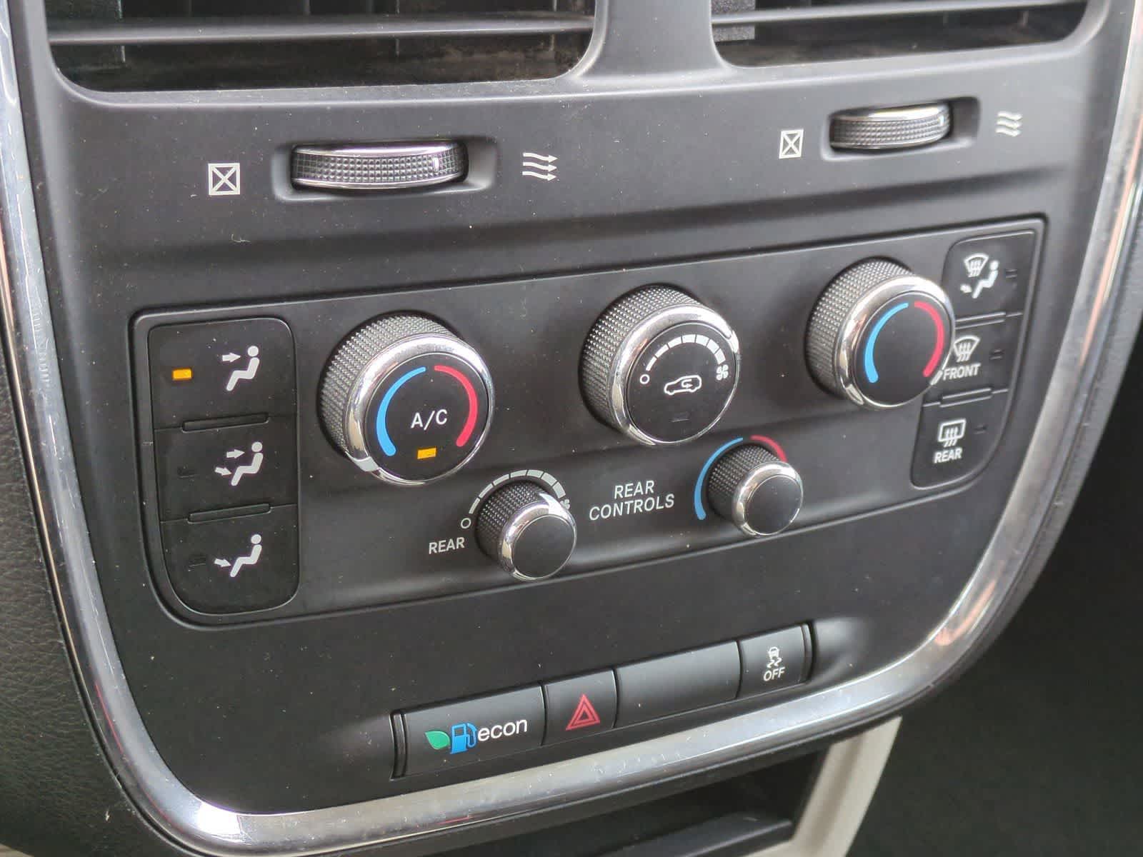 Thumbnail: 2013 Dodge Grand Caravan - 28