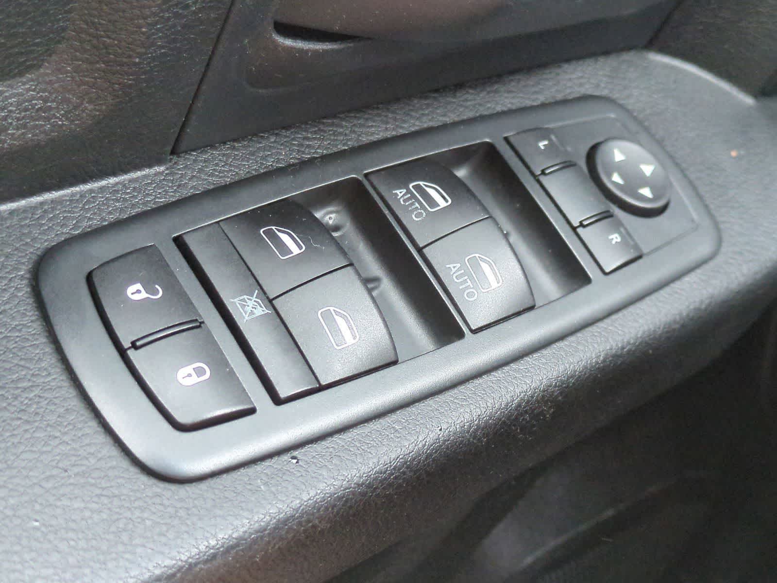 Thumbnail: 2013 RAM 1500 - 25