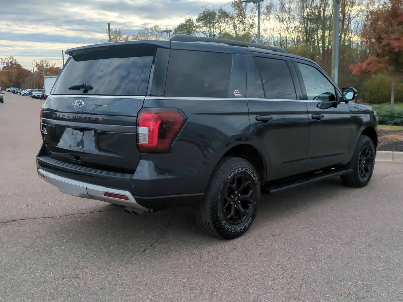 Thumbnail: 2023 Ford Expedition - 8