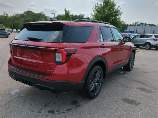 2025 Ford Explorer ST-Line 5