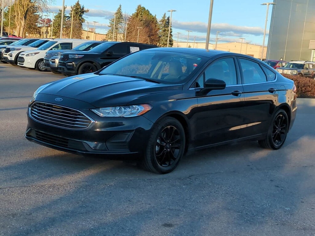 Used 2020 Ford Fusion SE Sedan