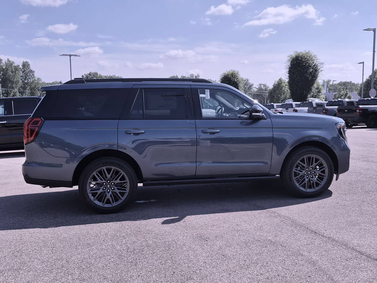 Thumbnail: 2027 Ford Expedition - 9