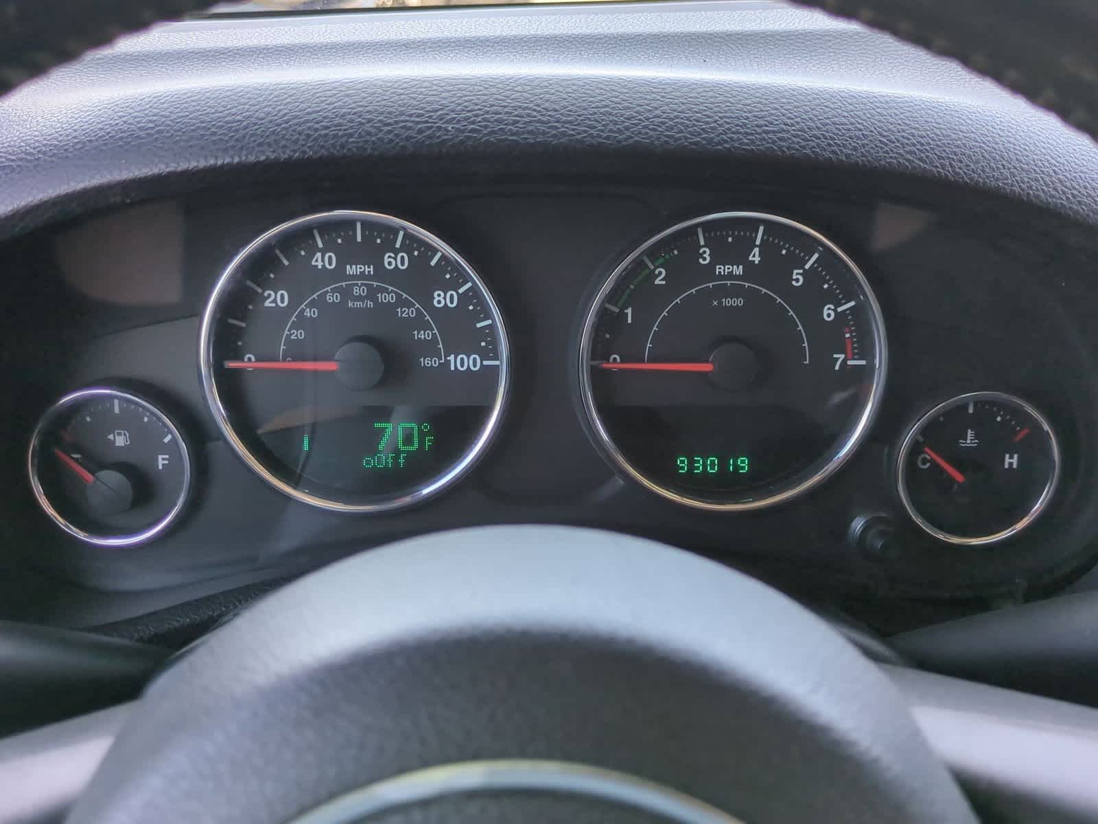 2012 Jeep Wrangler Sport 27