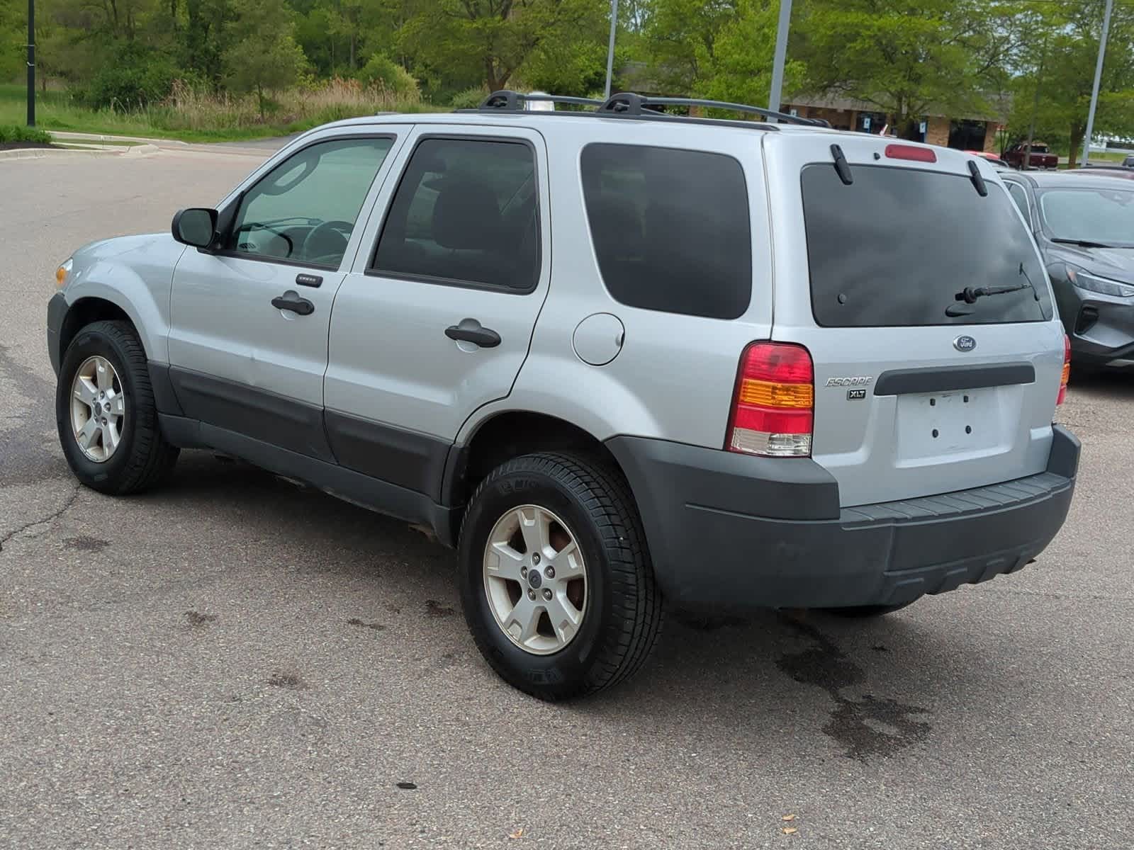 Thumbnail: 2005 Ford Escape - 6