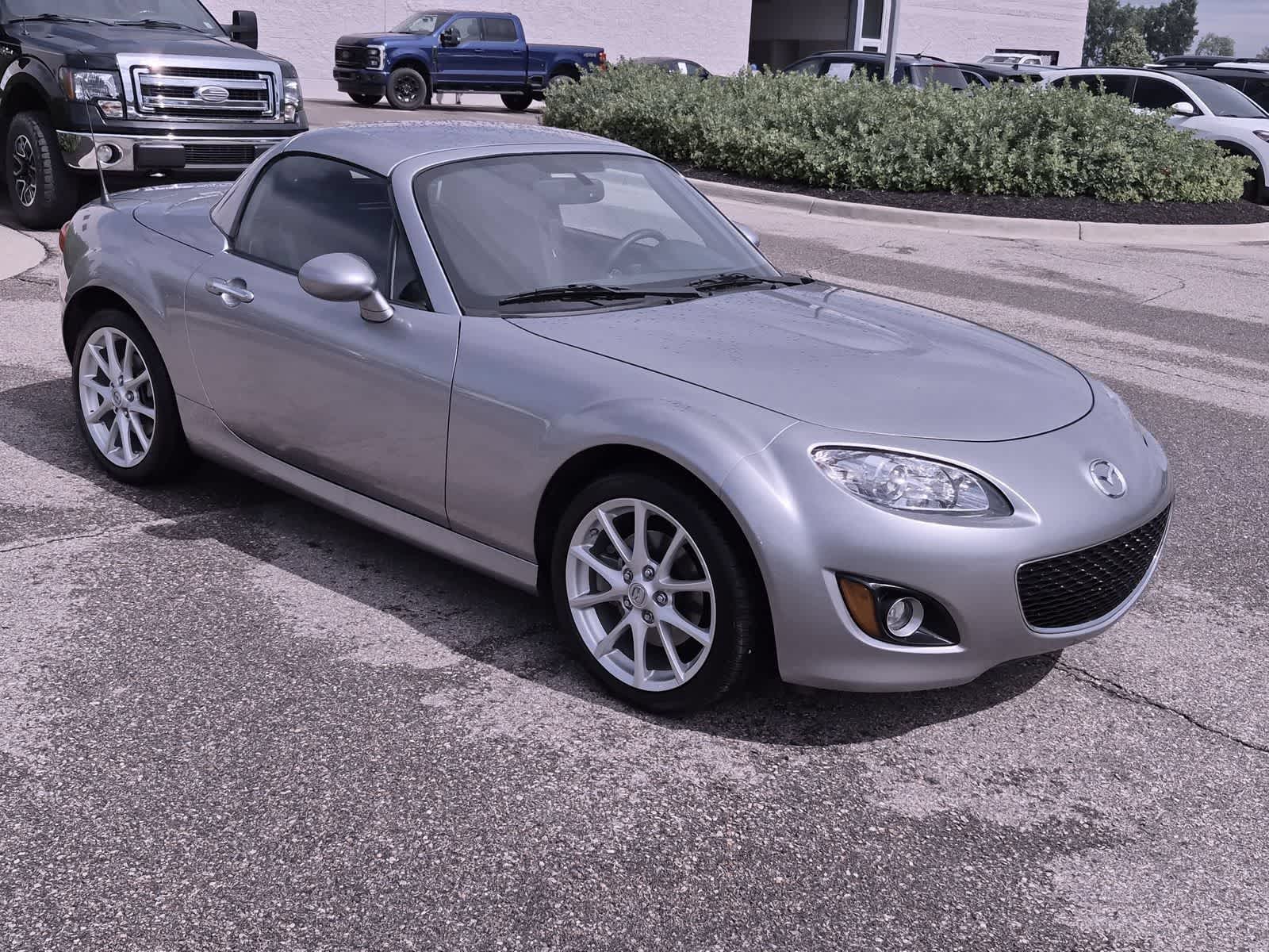Thumbnail: 2010 Mazda MX-5 Miata - 2