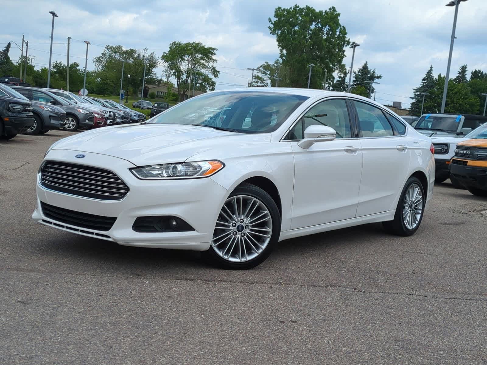 2015 Ford Fusion SE -
                  Waterford, MI