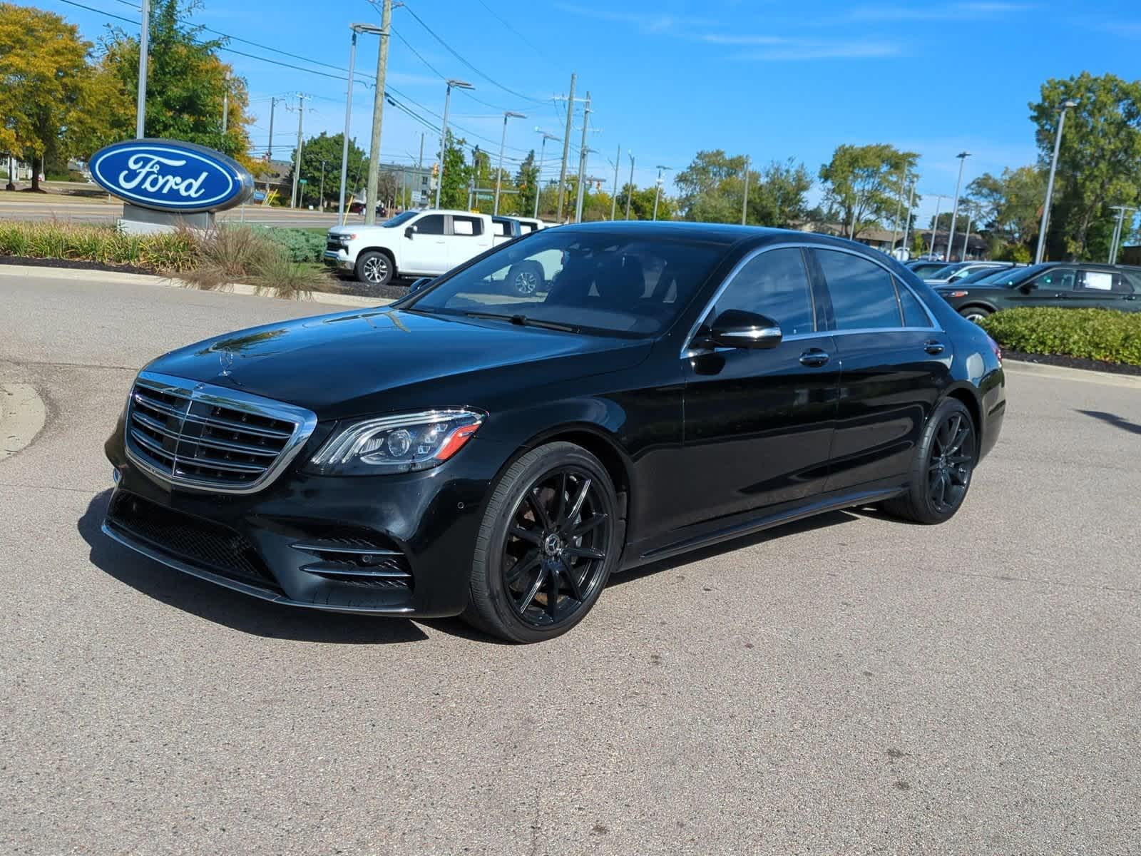 2019 Mercedes Benz S 560 photo 2