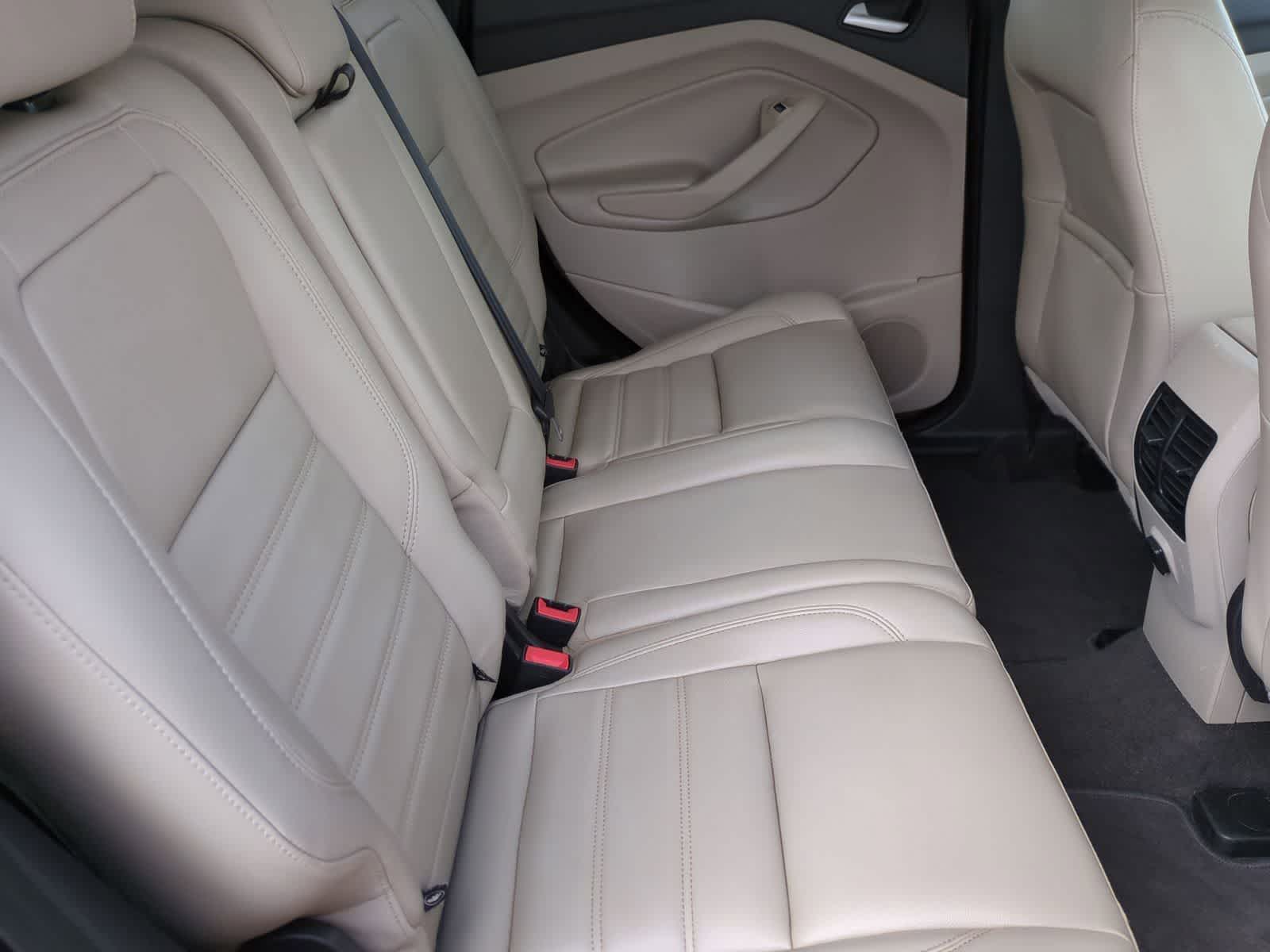 Thumbnail: 2019 Ford Escape - 20