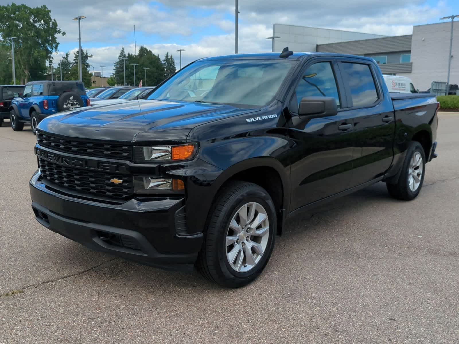 Thumbnail: 2019 Chevrolet Silverado 1500 - 4