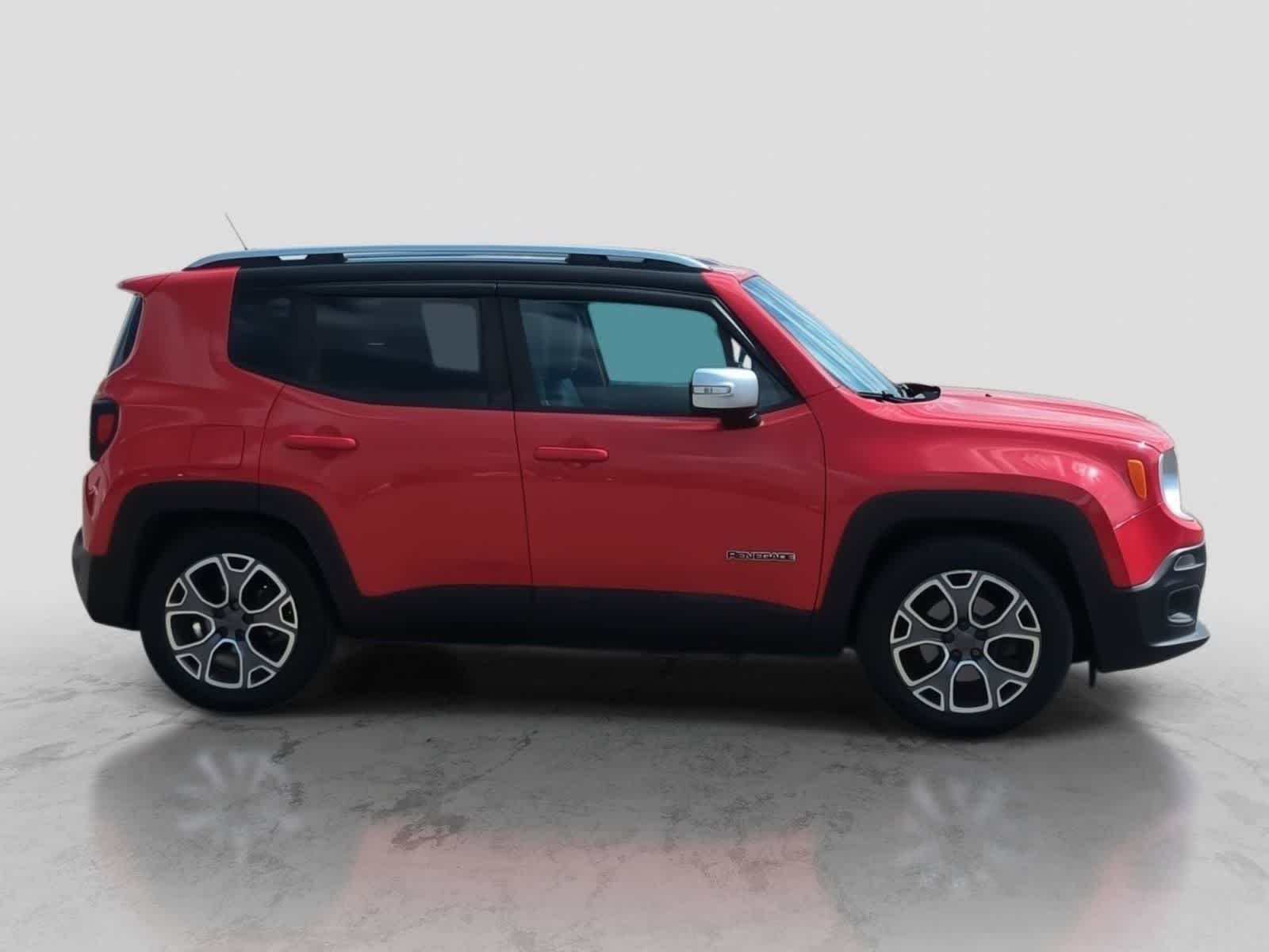Thumbnail: 2015 Jeep Renegade - 9