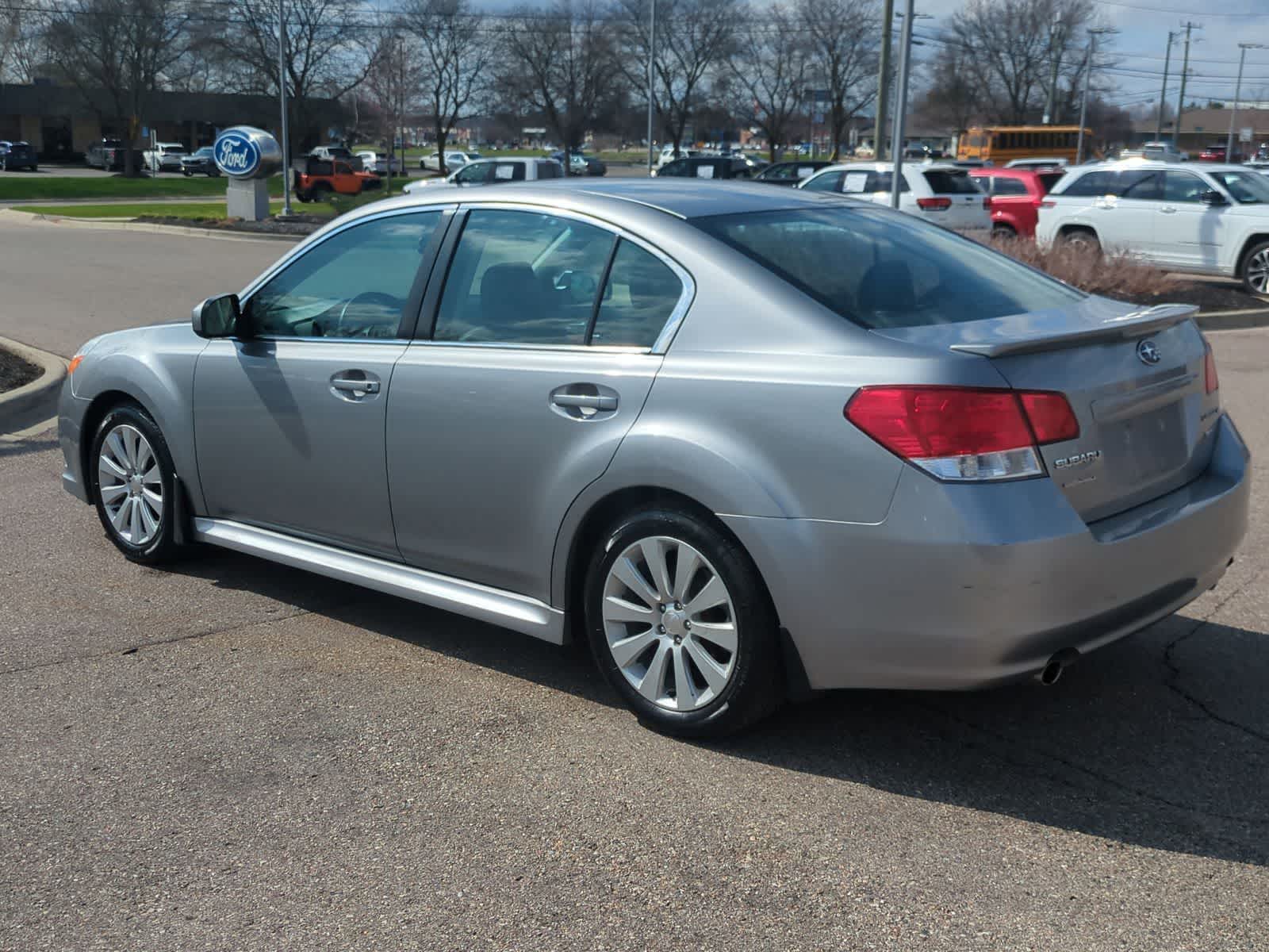 Thumbnail: 2010 Subaru Legacy - 6