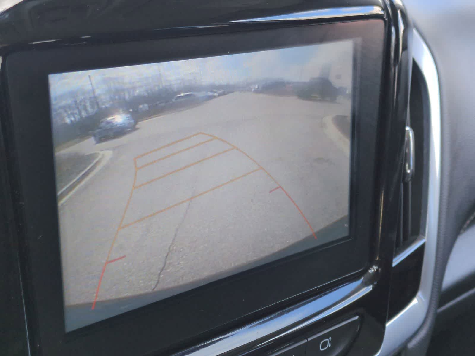 Thumbnail: 2018 Chevrolet Traverse - 29