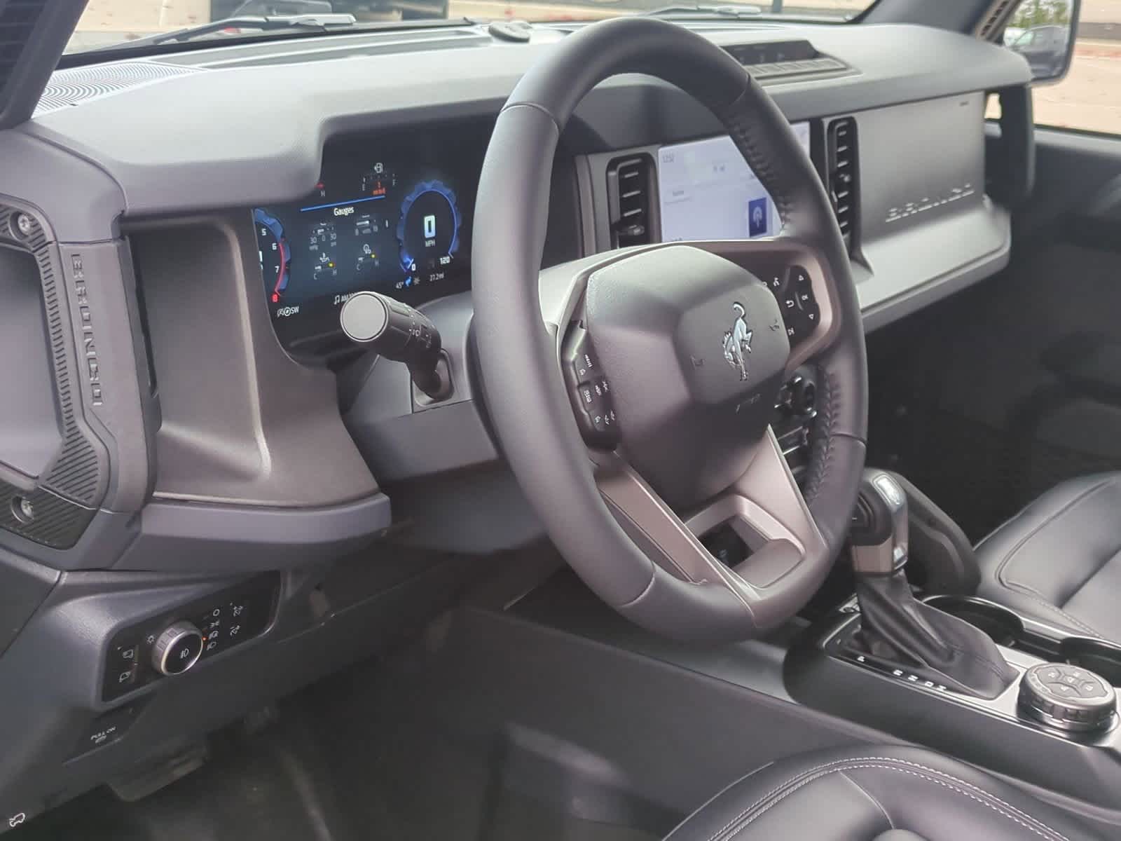 Thumbnail: 2025 Ford Bronco - 10