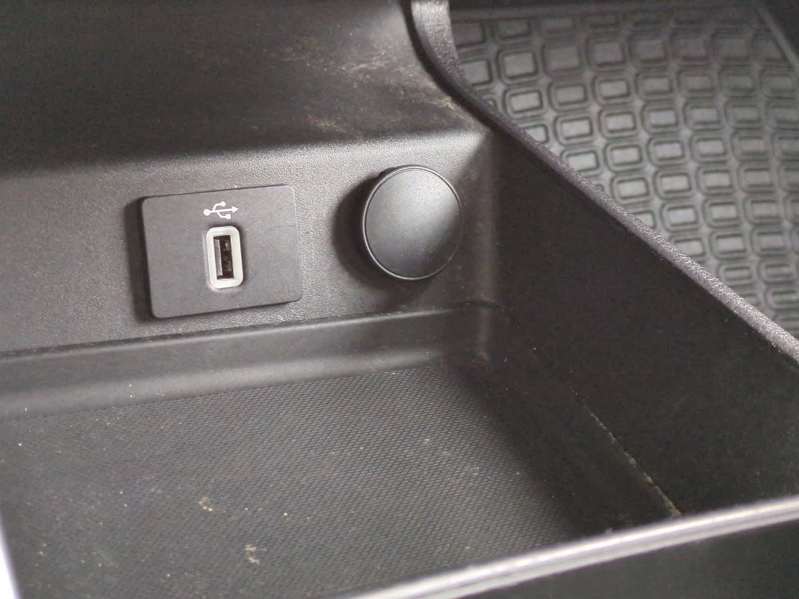 Thumbnail: 2017 Ford Fusion - 29