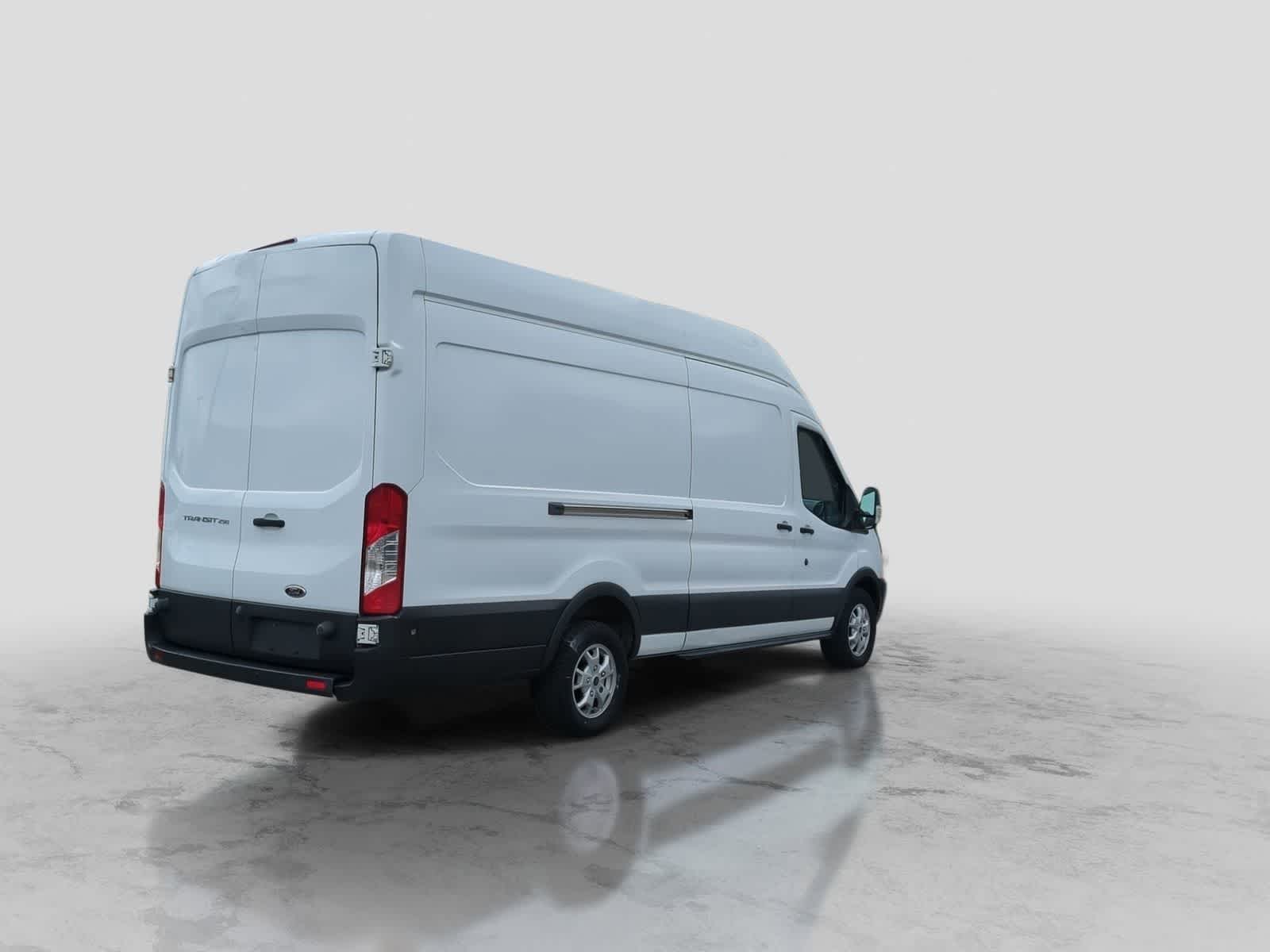 Thumbnail: 2015 Ford Transit Series - 8
