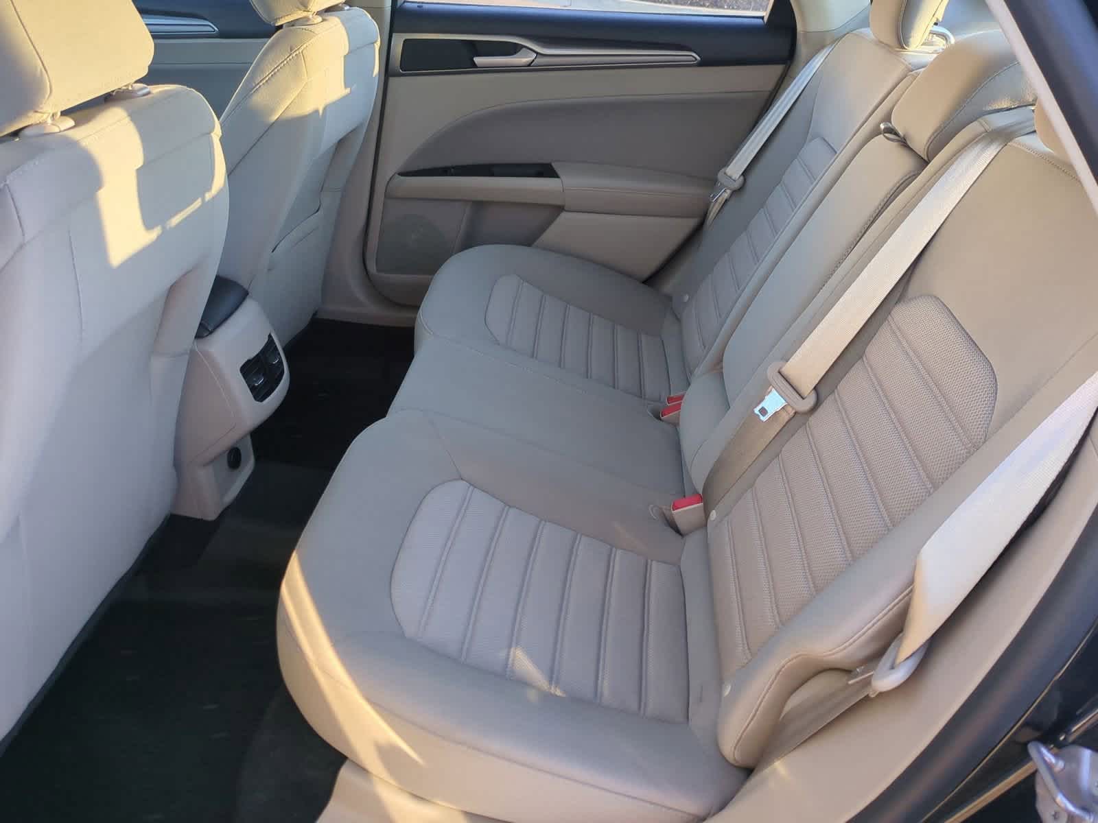 Thumbnail: 2020 Ford Fusion - 20