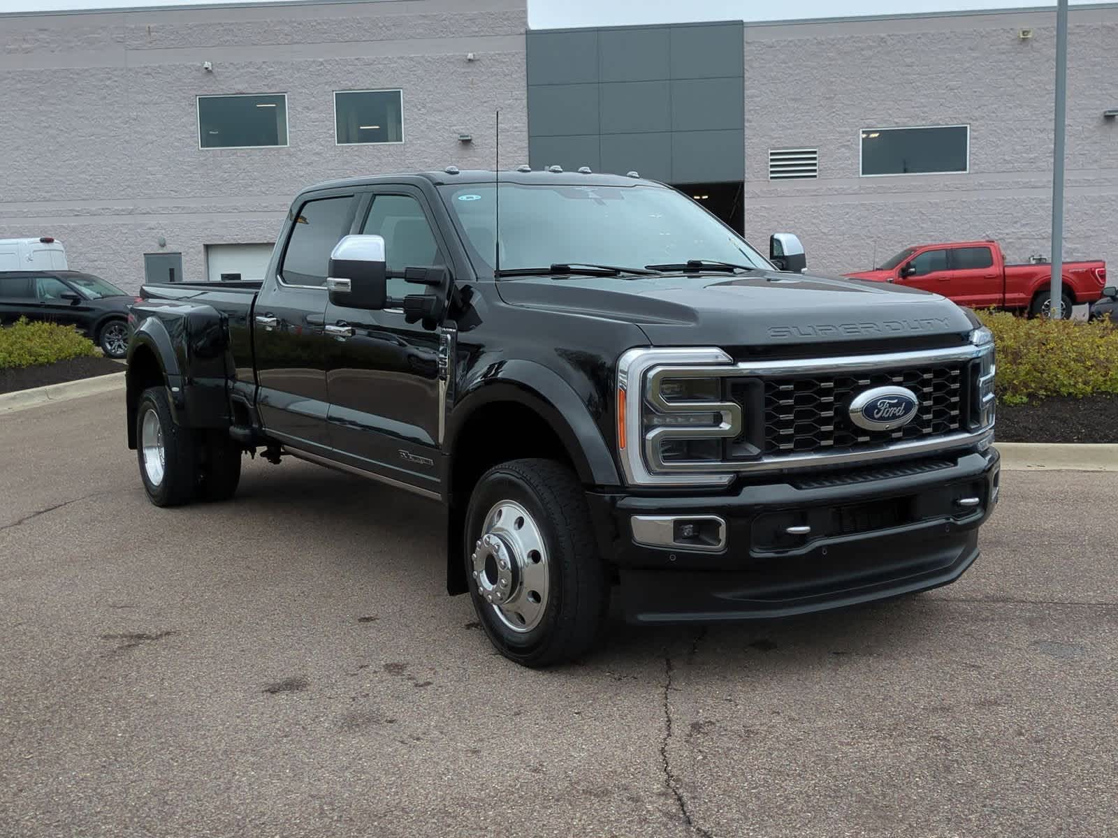 2023 Ford Econoline E-450 2