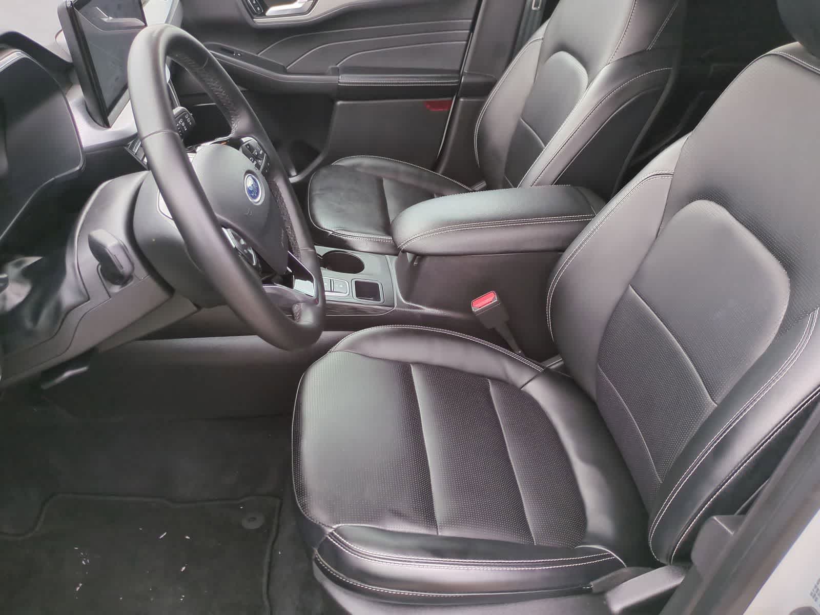 Thumbnail: 2023 Ford Escape - 15