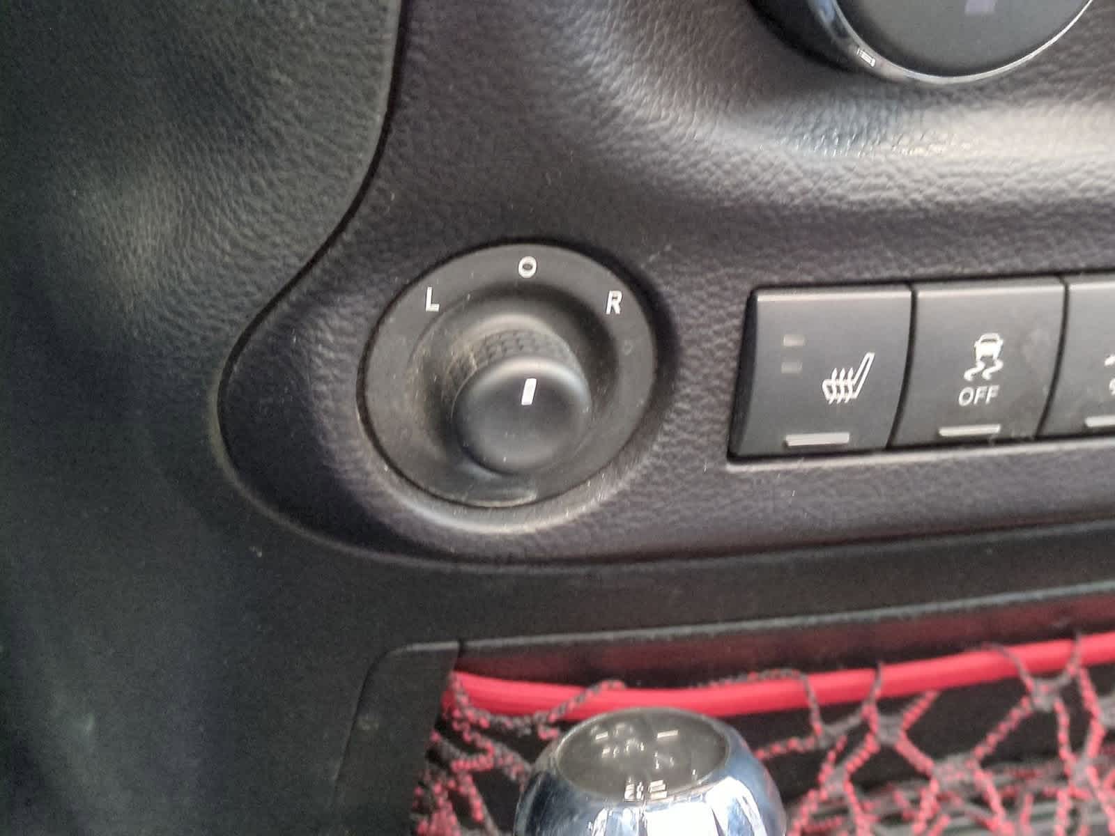 Thumbnail: 2018 Jeep Wrangler - 28