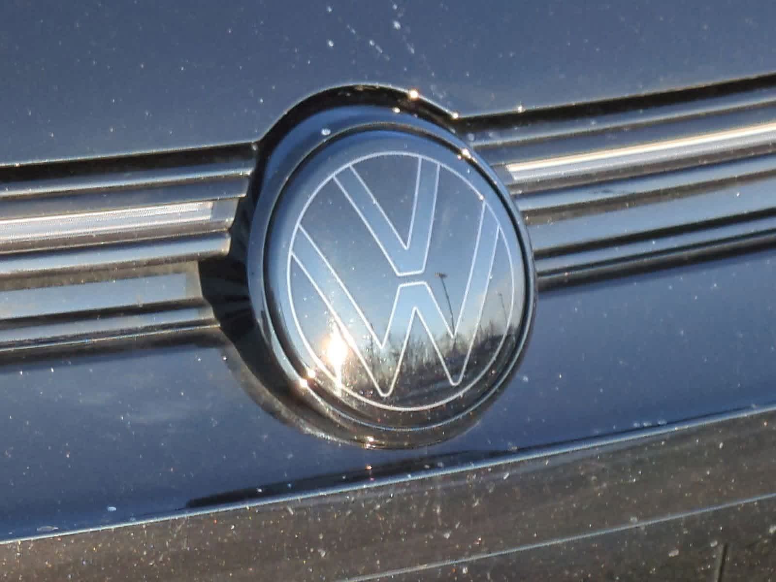 Thumbnail: 2025 Volkswagen Golf - 12