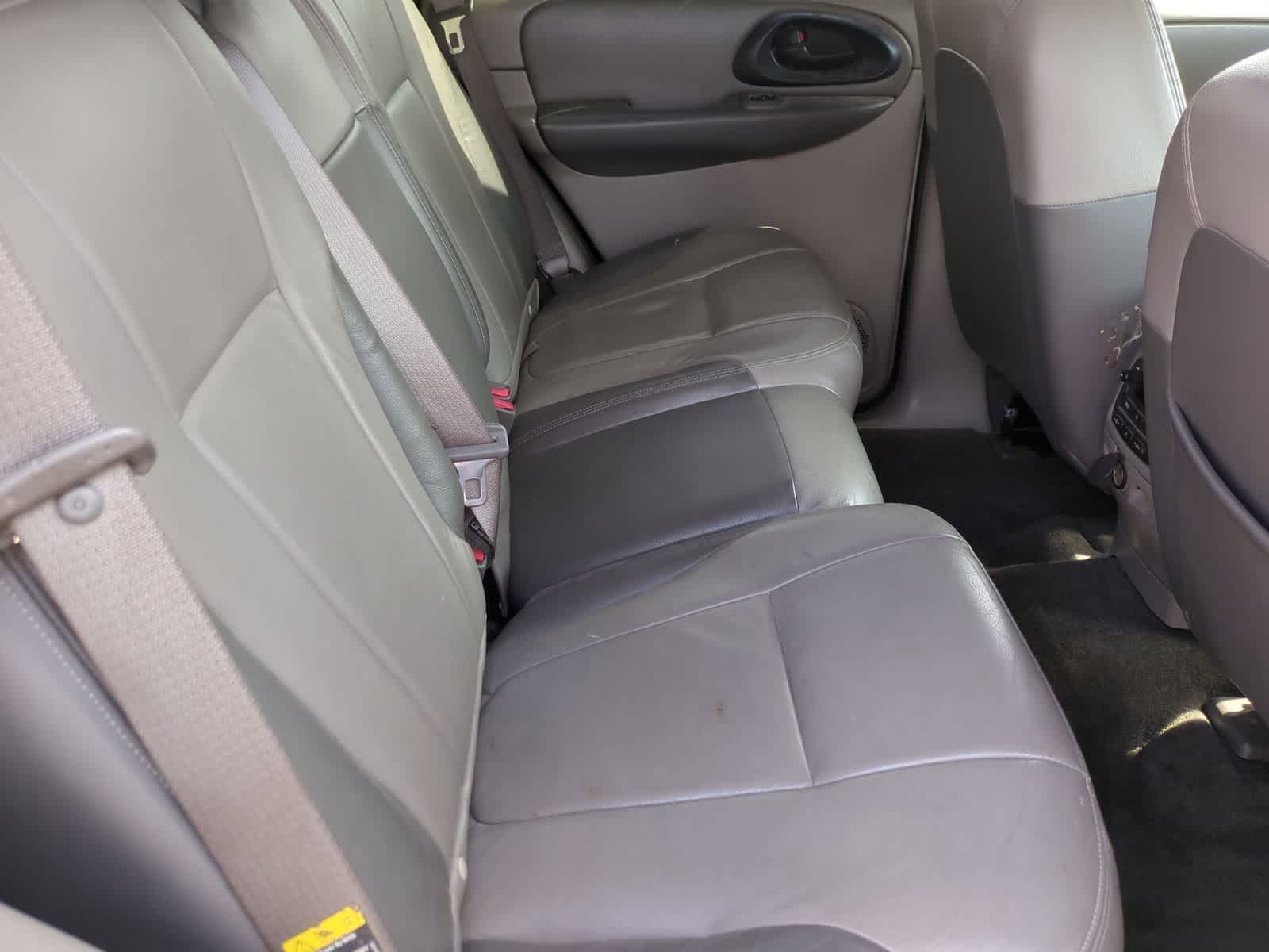 Thumbnail: 2004 Chevrolet TrailBlazer - 20