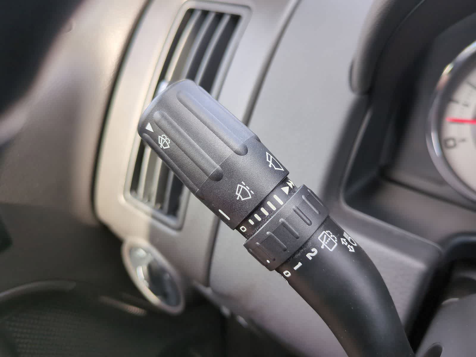 Thumbnail: 2010 Ford Edge - 25