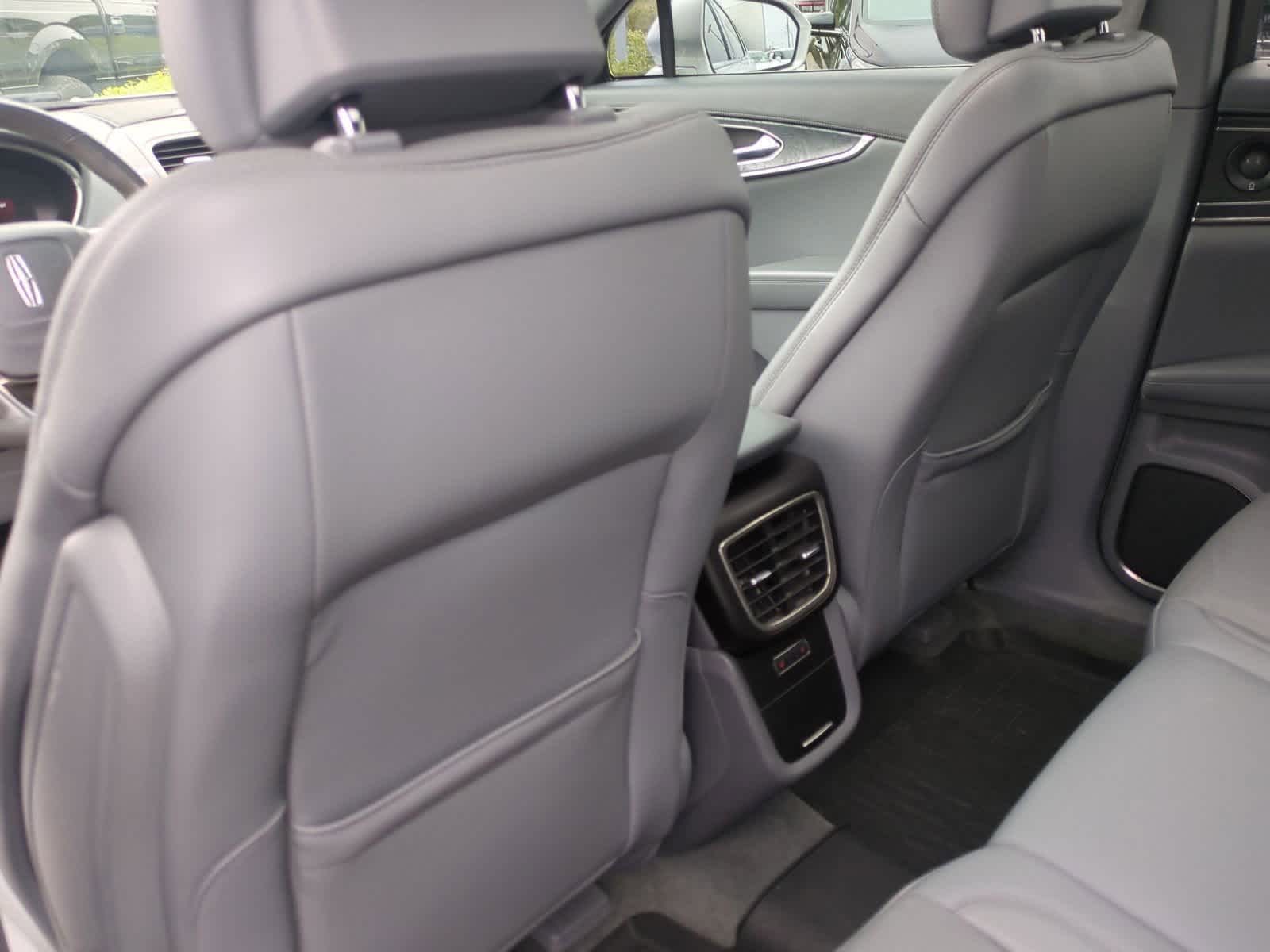 Thumbnail: 2019 Lincoln Nautilus - 18