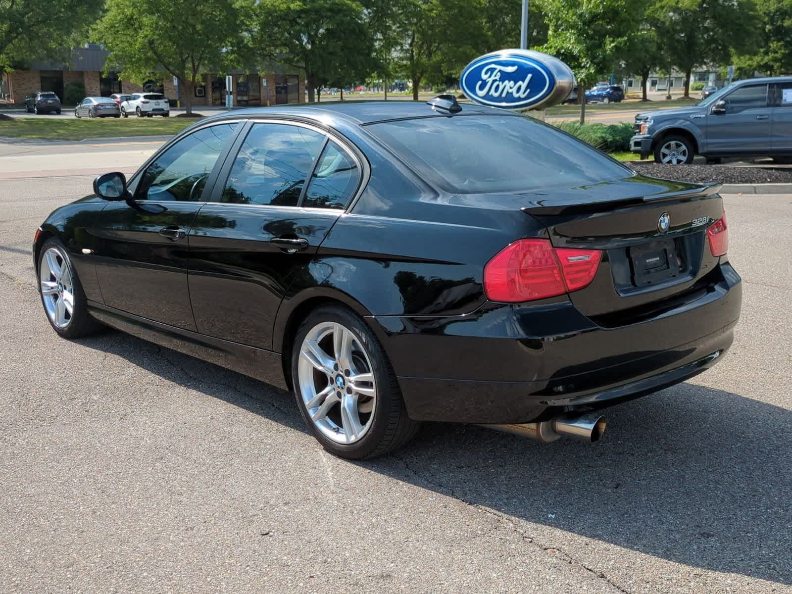 Thumbnail: 2009 BMW 3 Series - 6