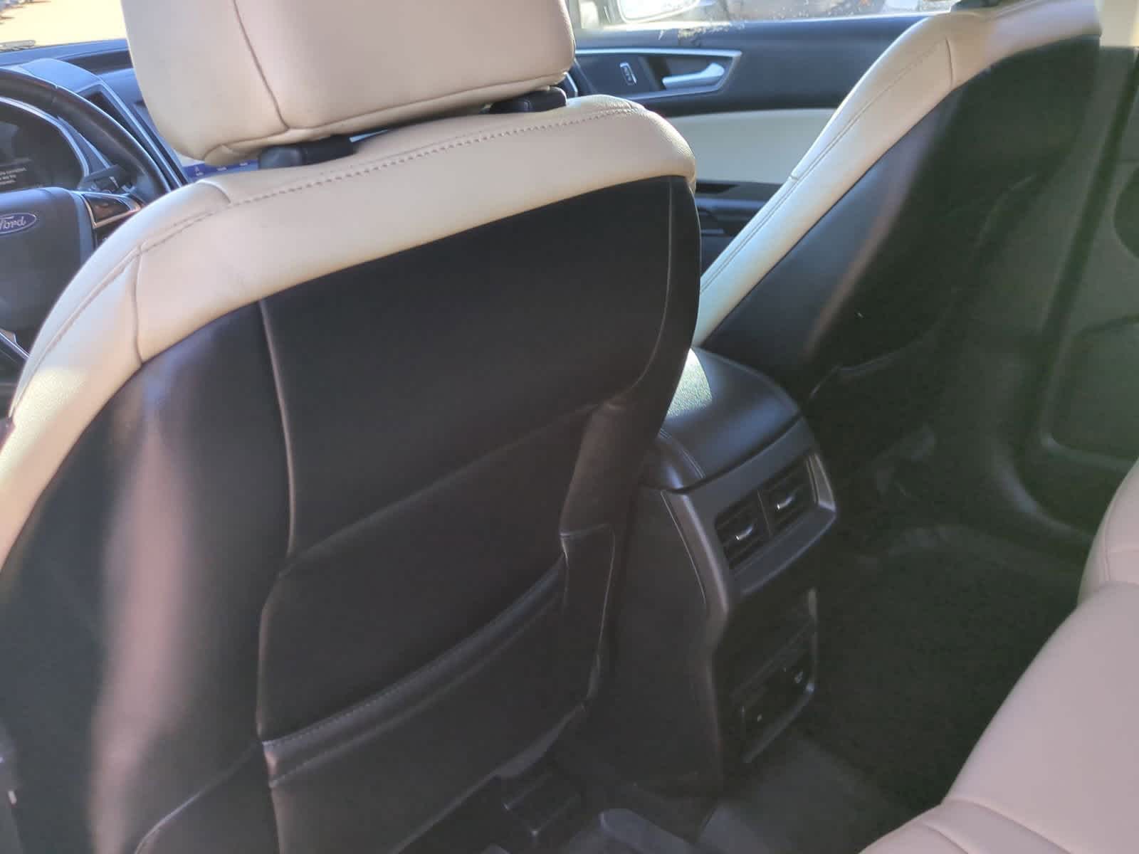 Thumbnail: 2020 Ford Edge - 18