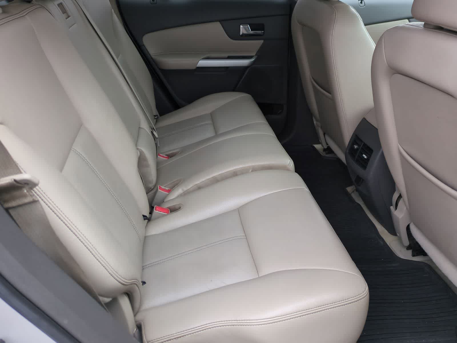 Thumbnail: 2011 Ford Edge - 20