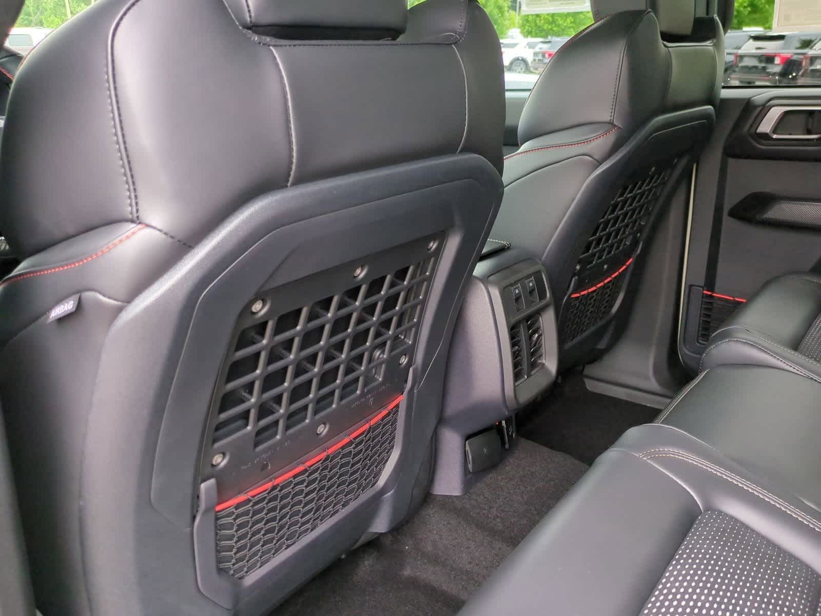 Thumbnail: 2025 Ford Bronco - 18