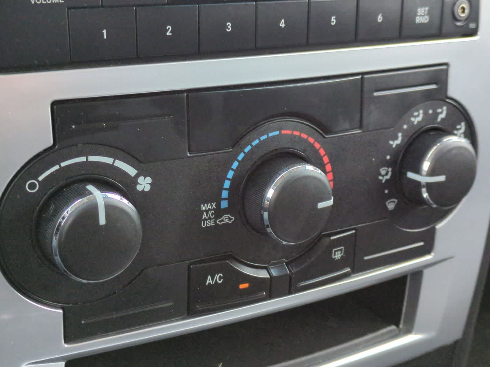 Thumbnail: 2010 Dodge Charger - 28