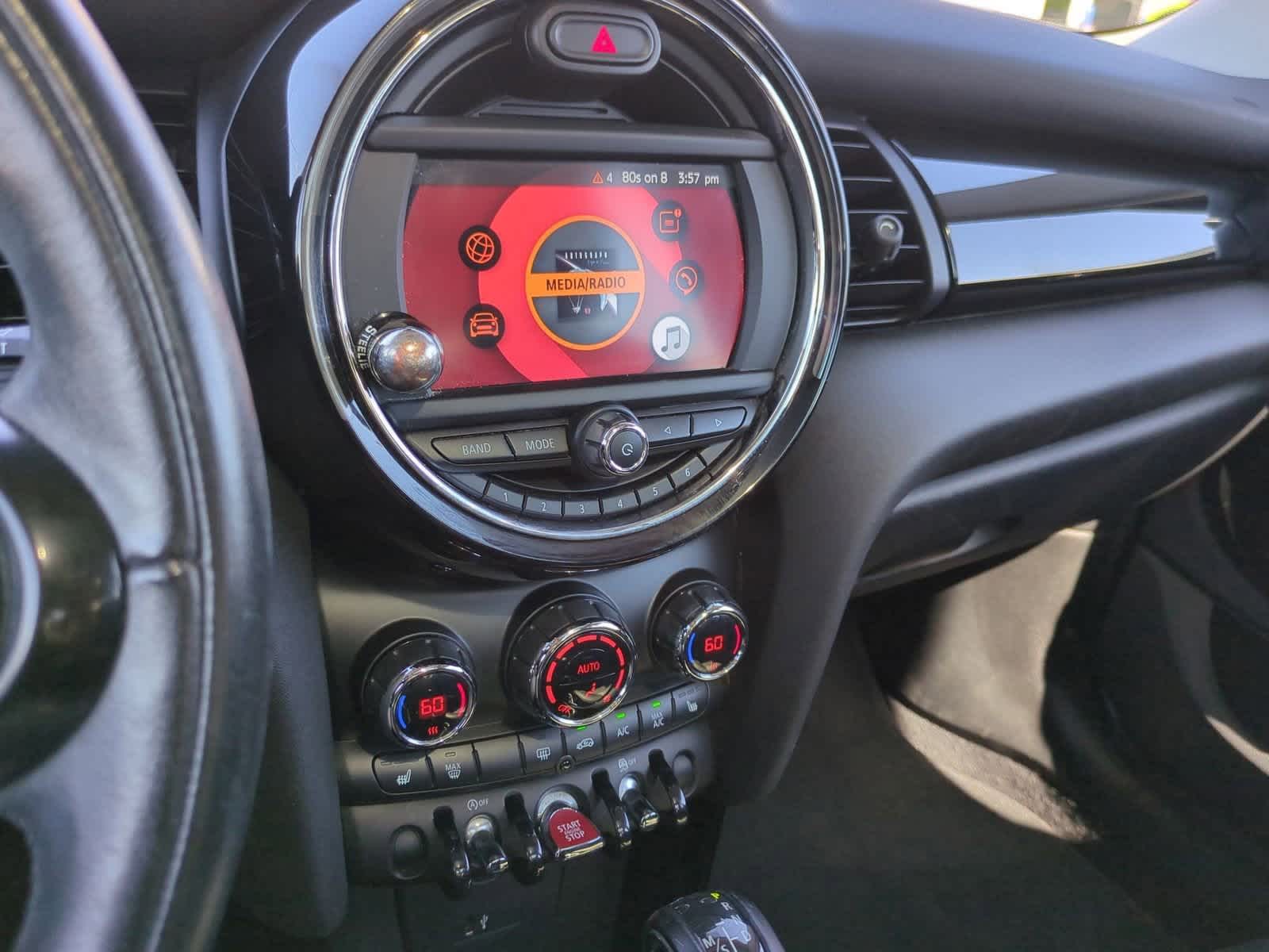 Thumbnail: 2019 MINI Cooper Hardtop - 29
