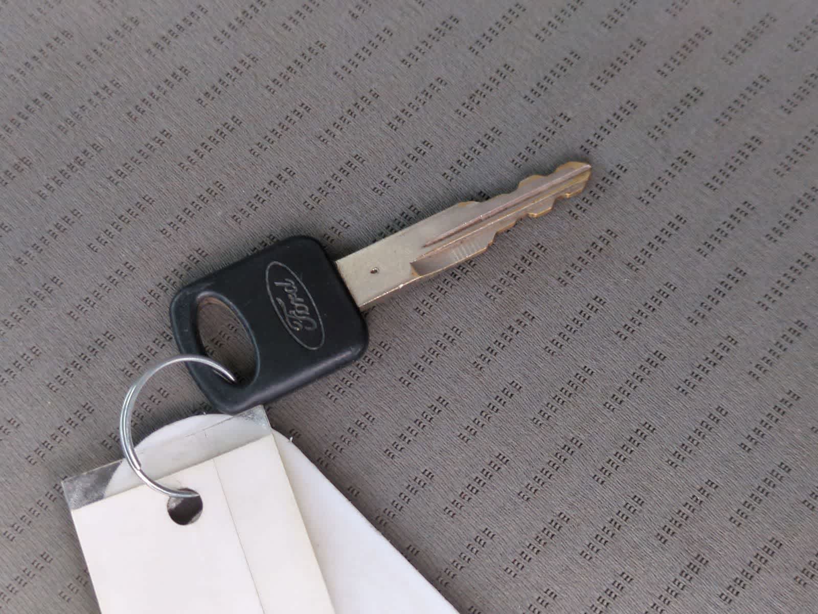 Thumbnail: 2016 Ford Econoline - 31