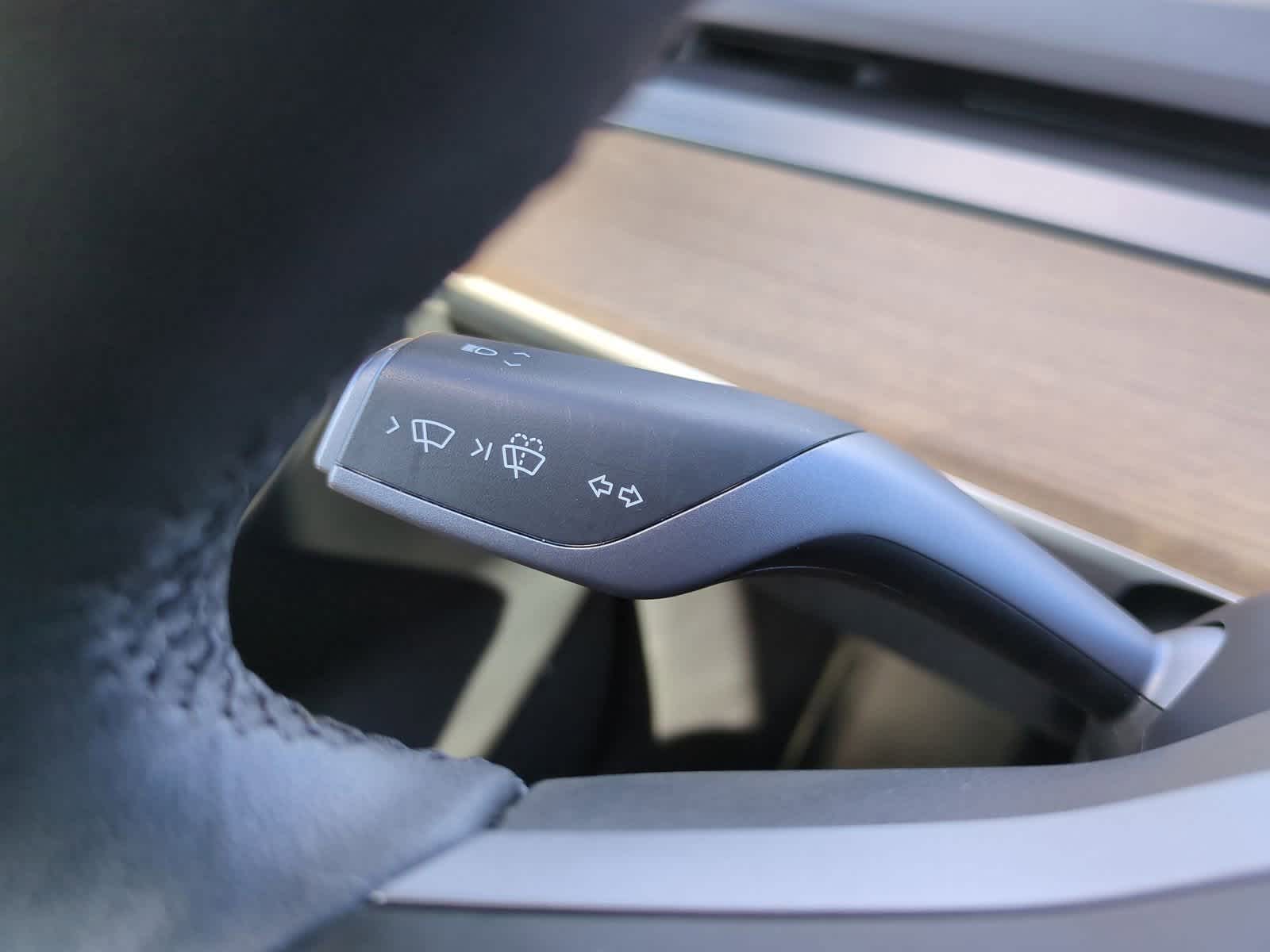 Thumbnail: 2022 Tesla Model 3 - 27