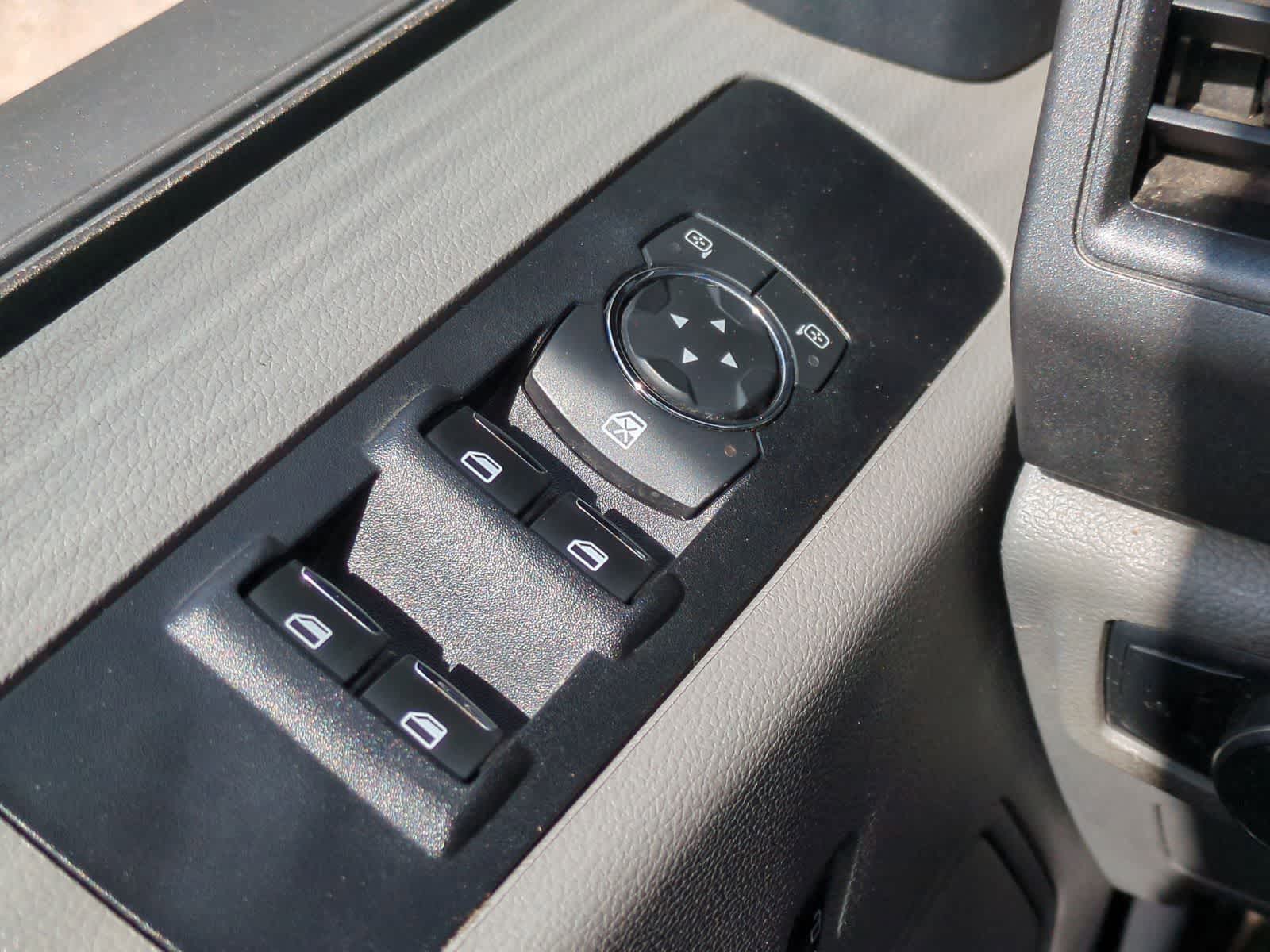 Thumbnail: 2022 Ford Econoline - 26