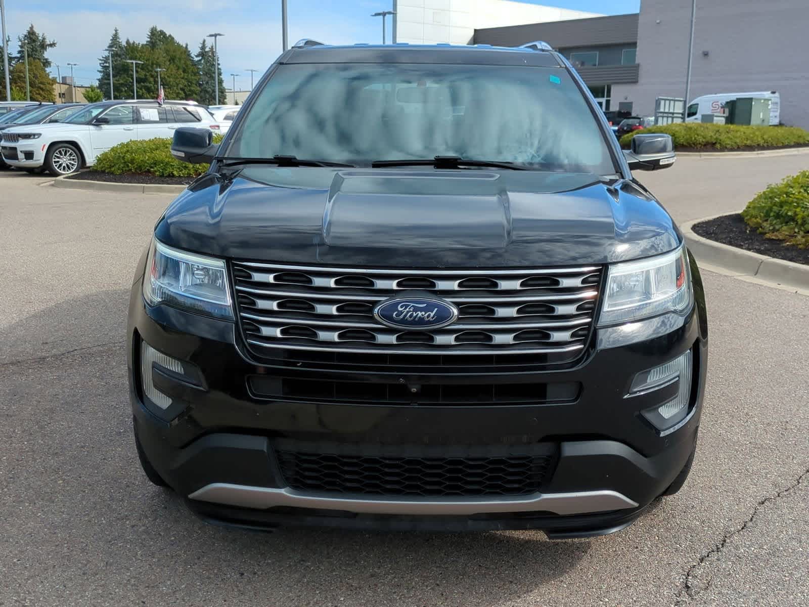 Thumbnail: 2017 Ford Explorer - 3