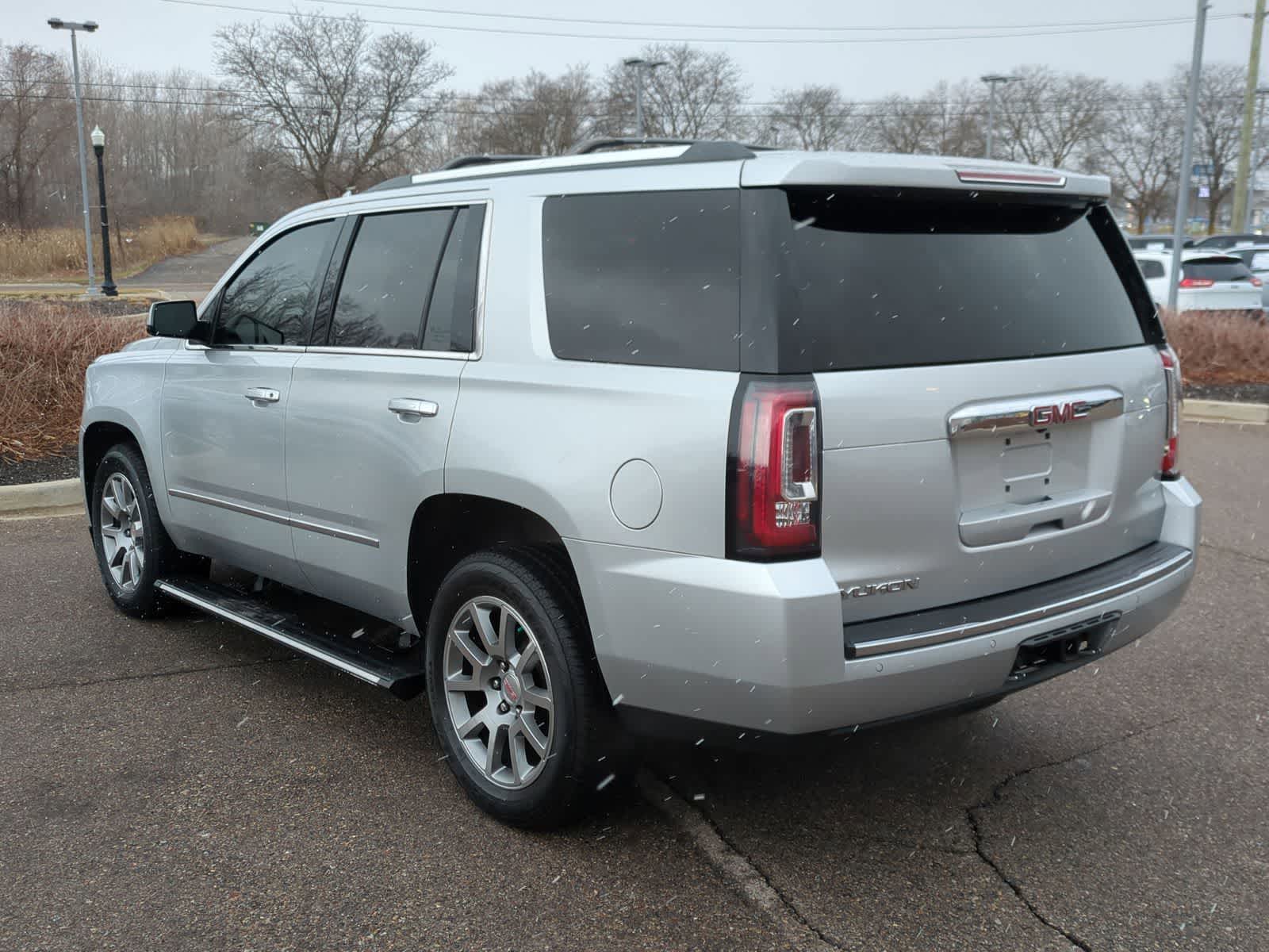 Thumbnail: 2017 GMC Yukon - 6