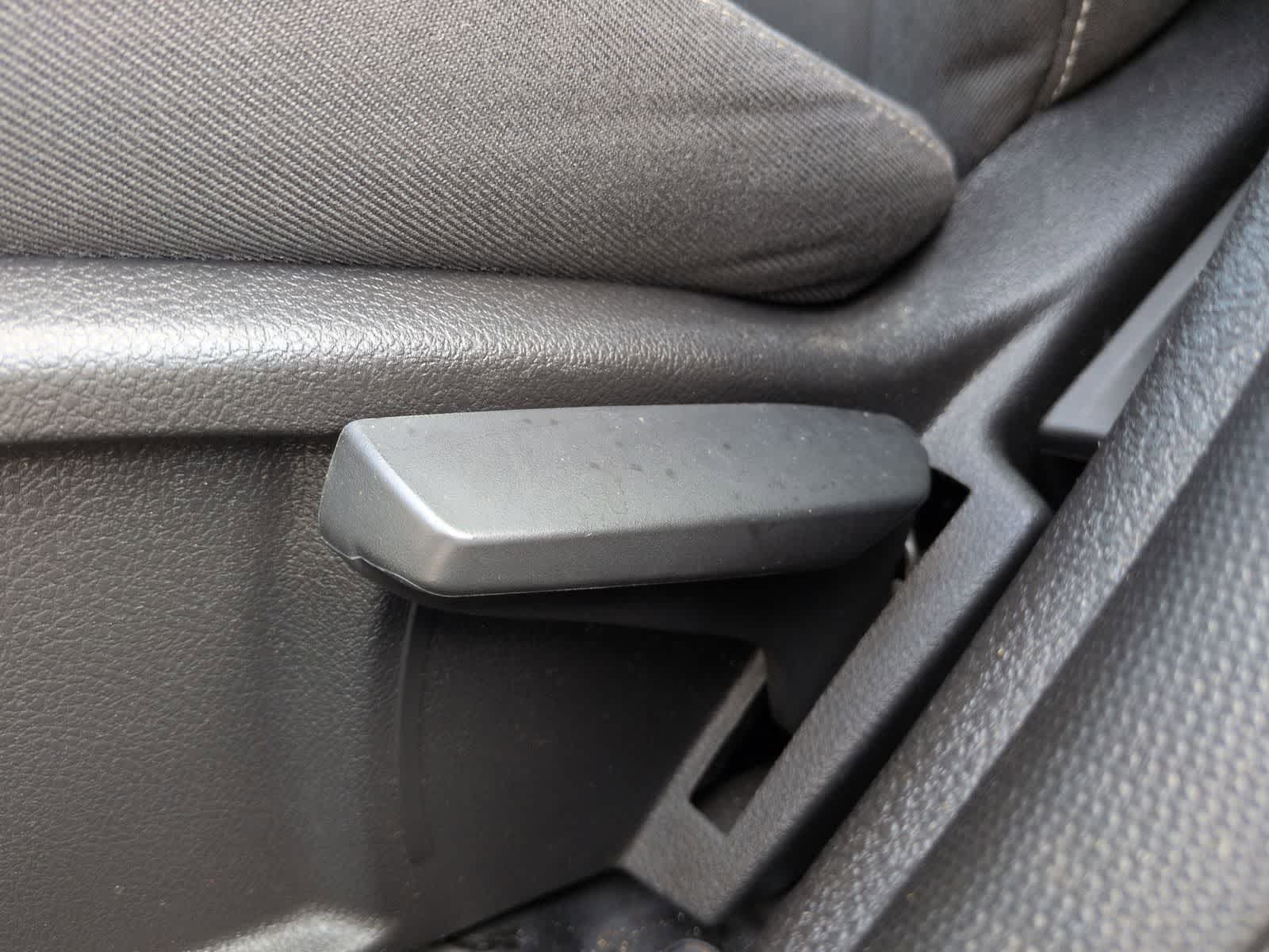 Thumbnail: 2018 Ford Focus - 18